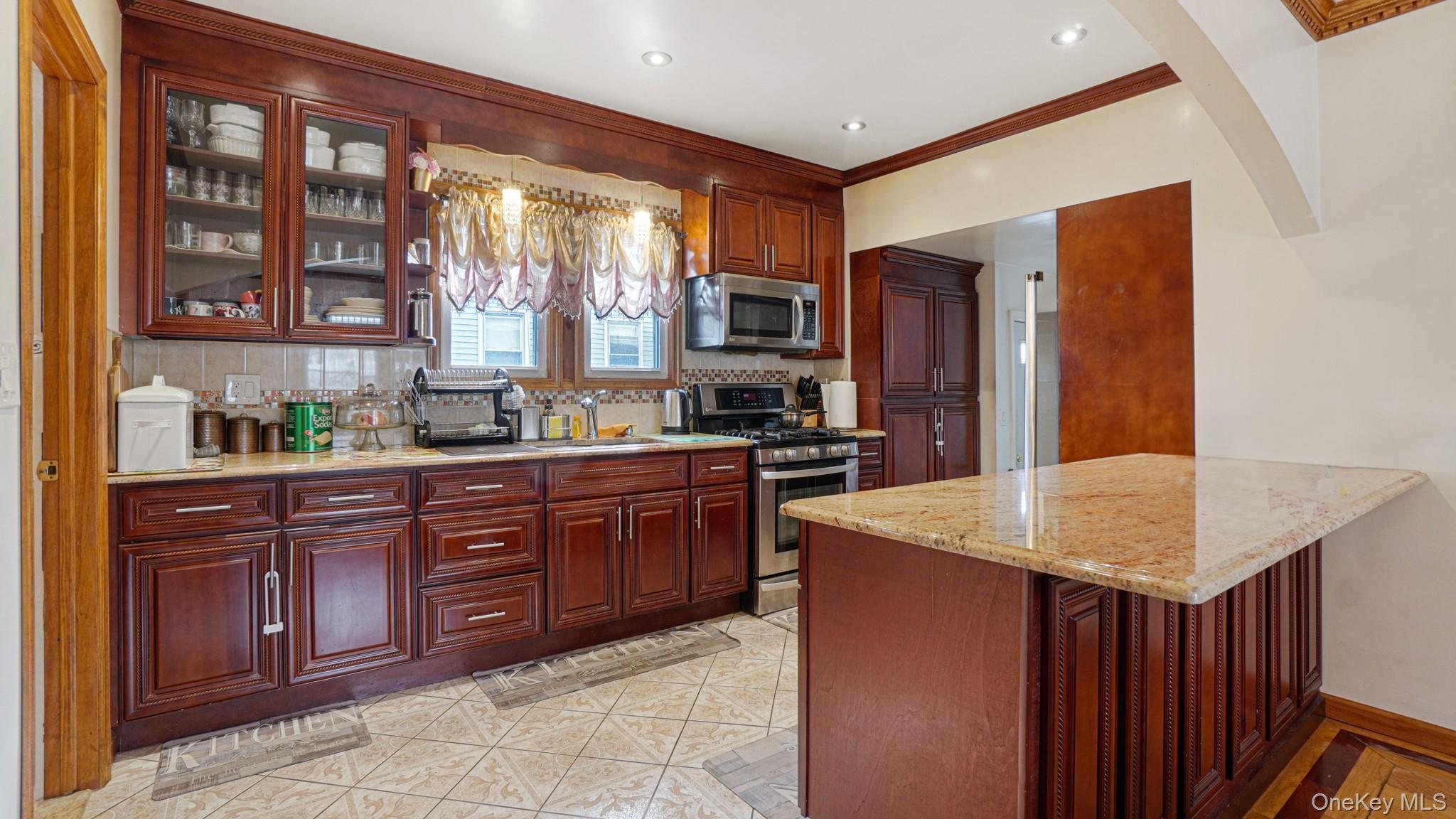 Single Family 212th Queens, NY 11428, MLS-934121-15