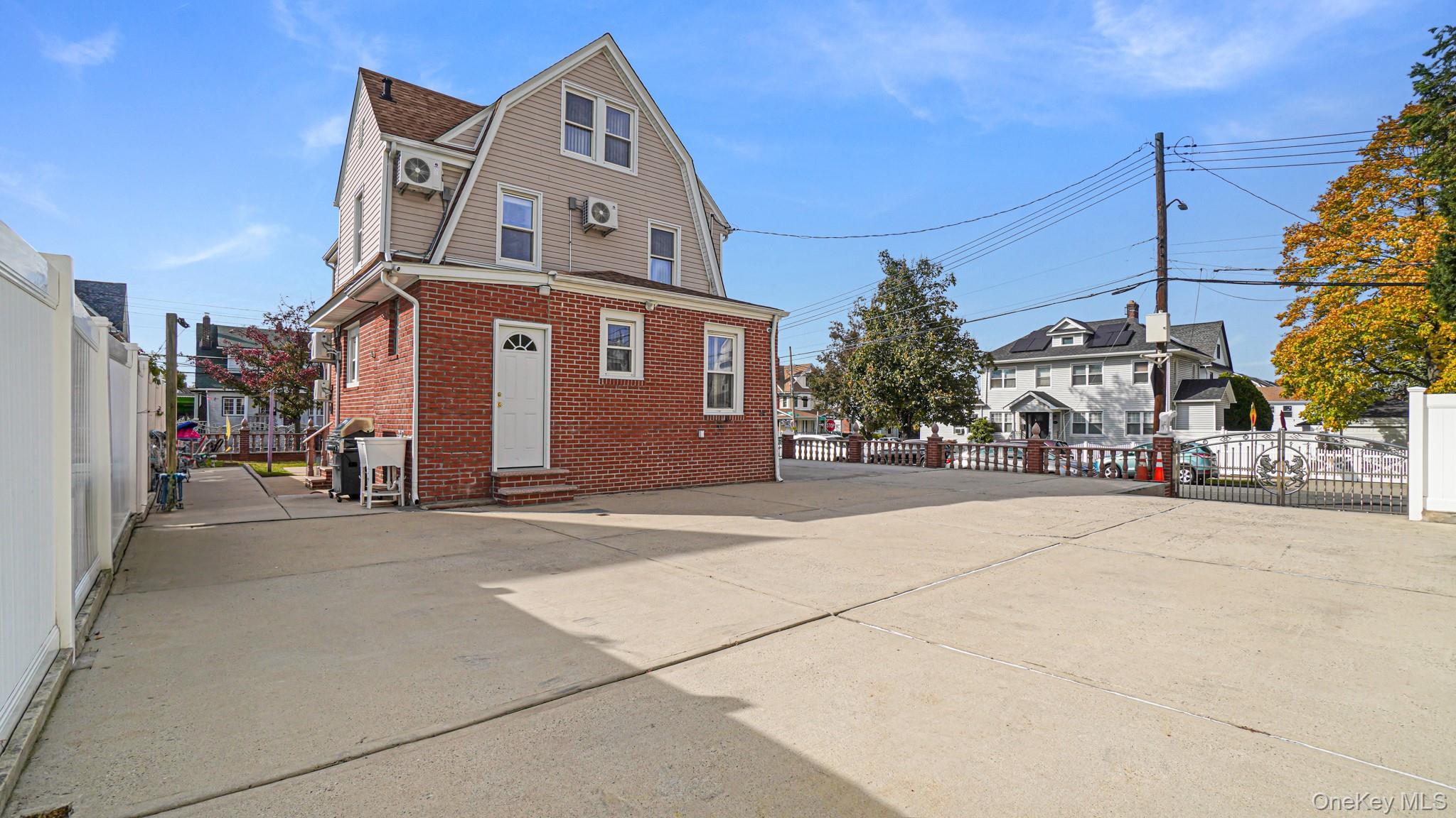 Single Family 212th Queens, NY 11428, MLS-934121-34