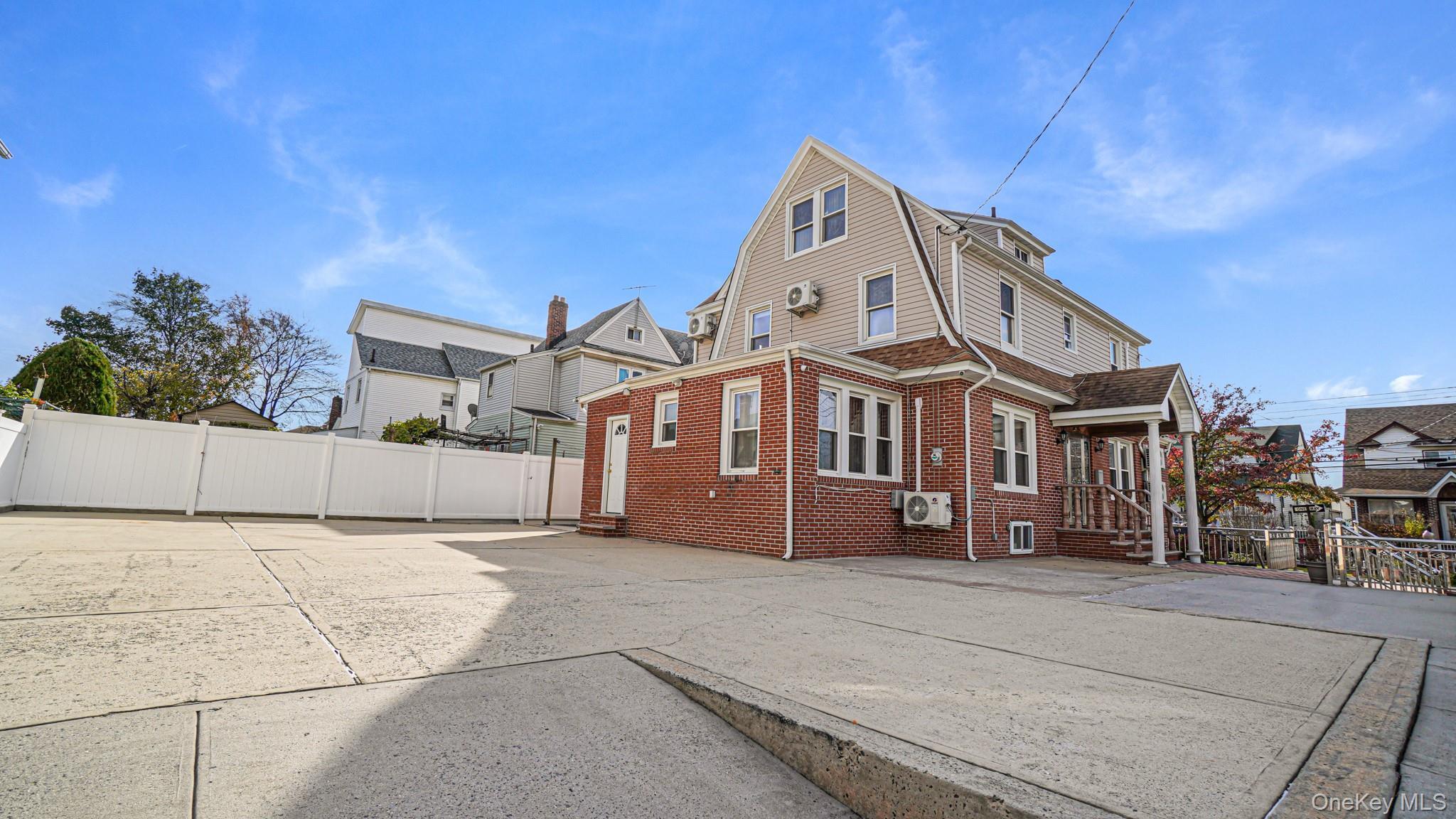 Single Family 212th Queens, NY 11428, MLS-934121-4