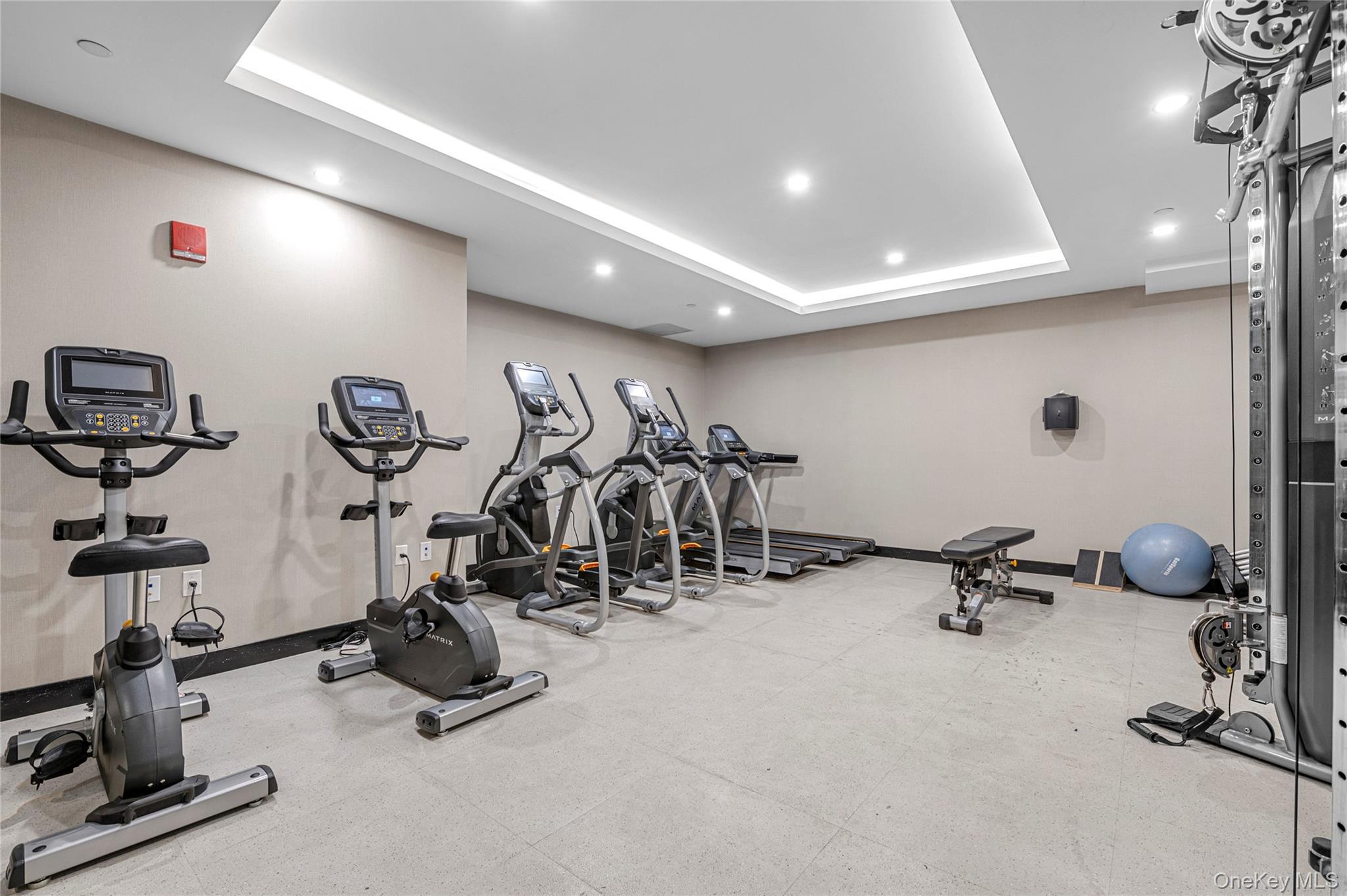 Condo 35th Ave  Queens, NY 11654, MLS-934126-17