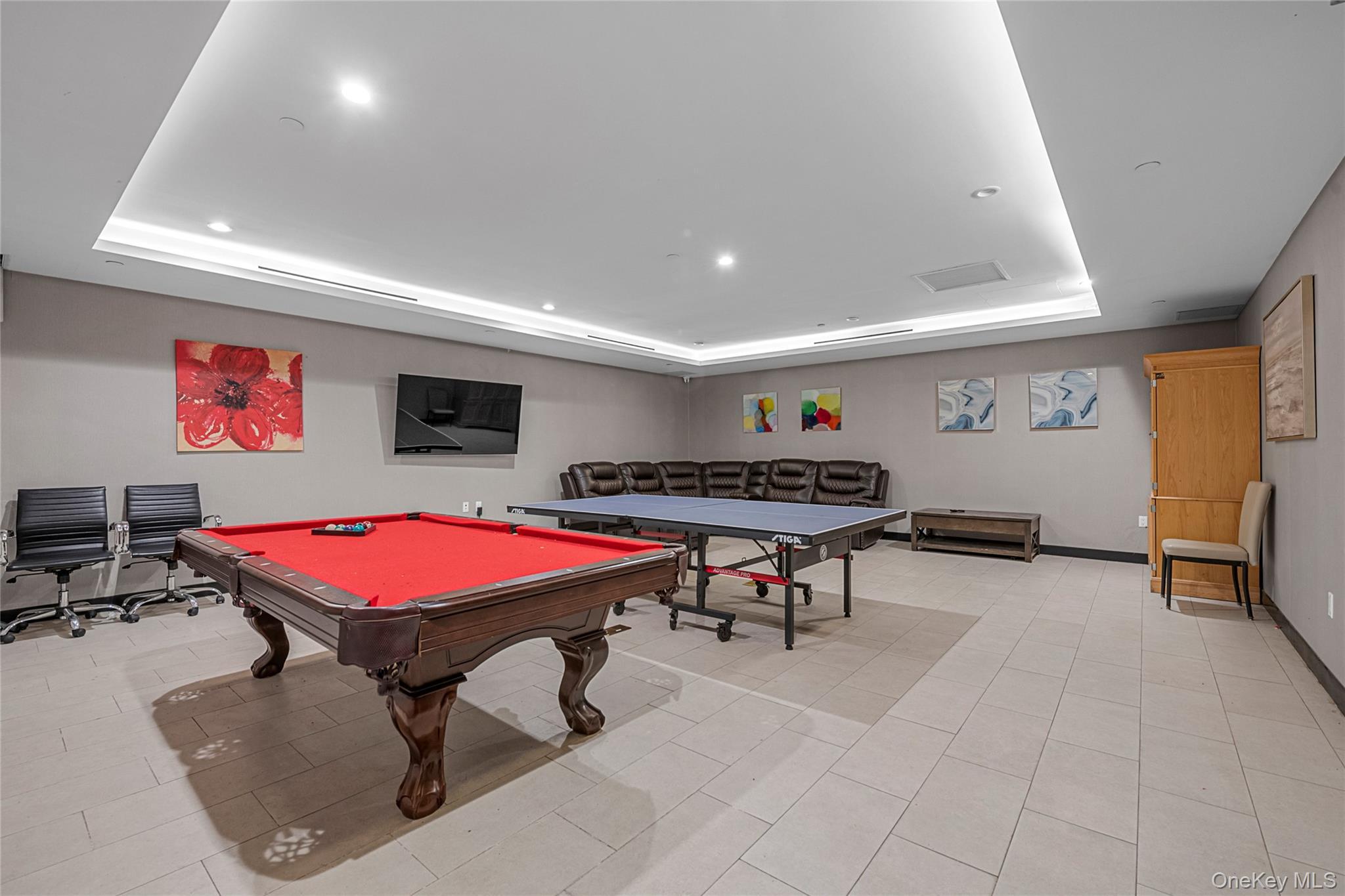 Condo 35th Ave  Queens, NY 11654, MLS-934126-18