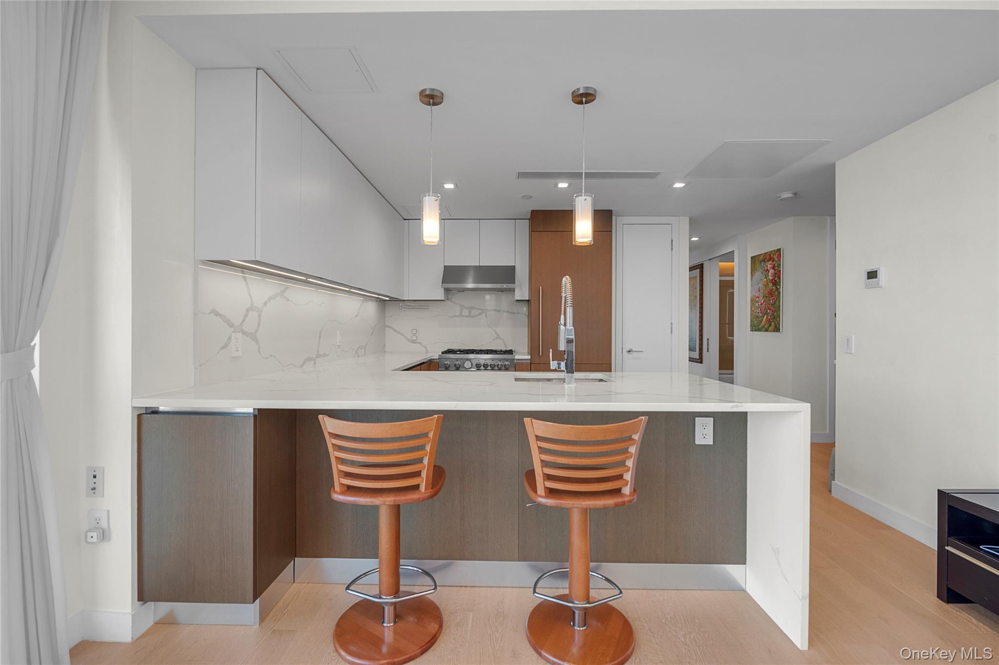 Condo 35th Ave  Queens, NY 11654, MLS-934126-5