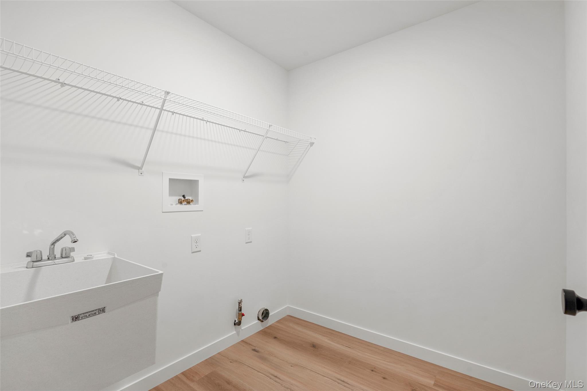 Single Family Maple Hill Drive  Dutchess County, NY 12545, MLS-934148-38