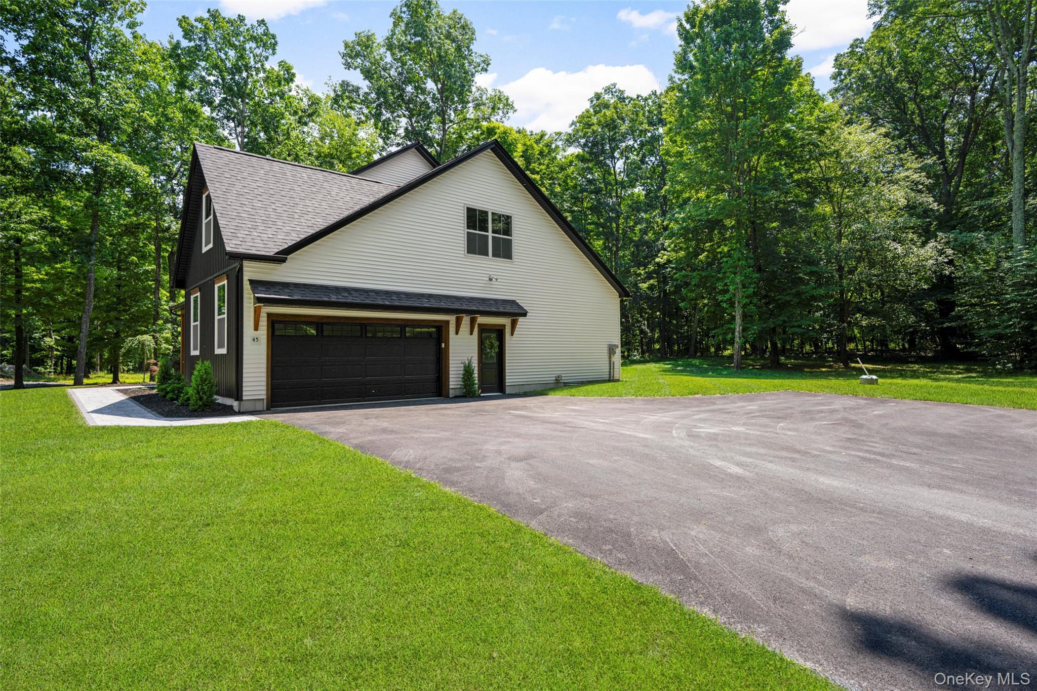 Single Family Maple Hill Drive  Dutchess County, NY 12545, MLS-934148-41