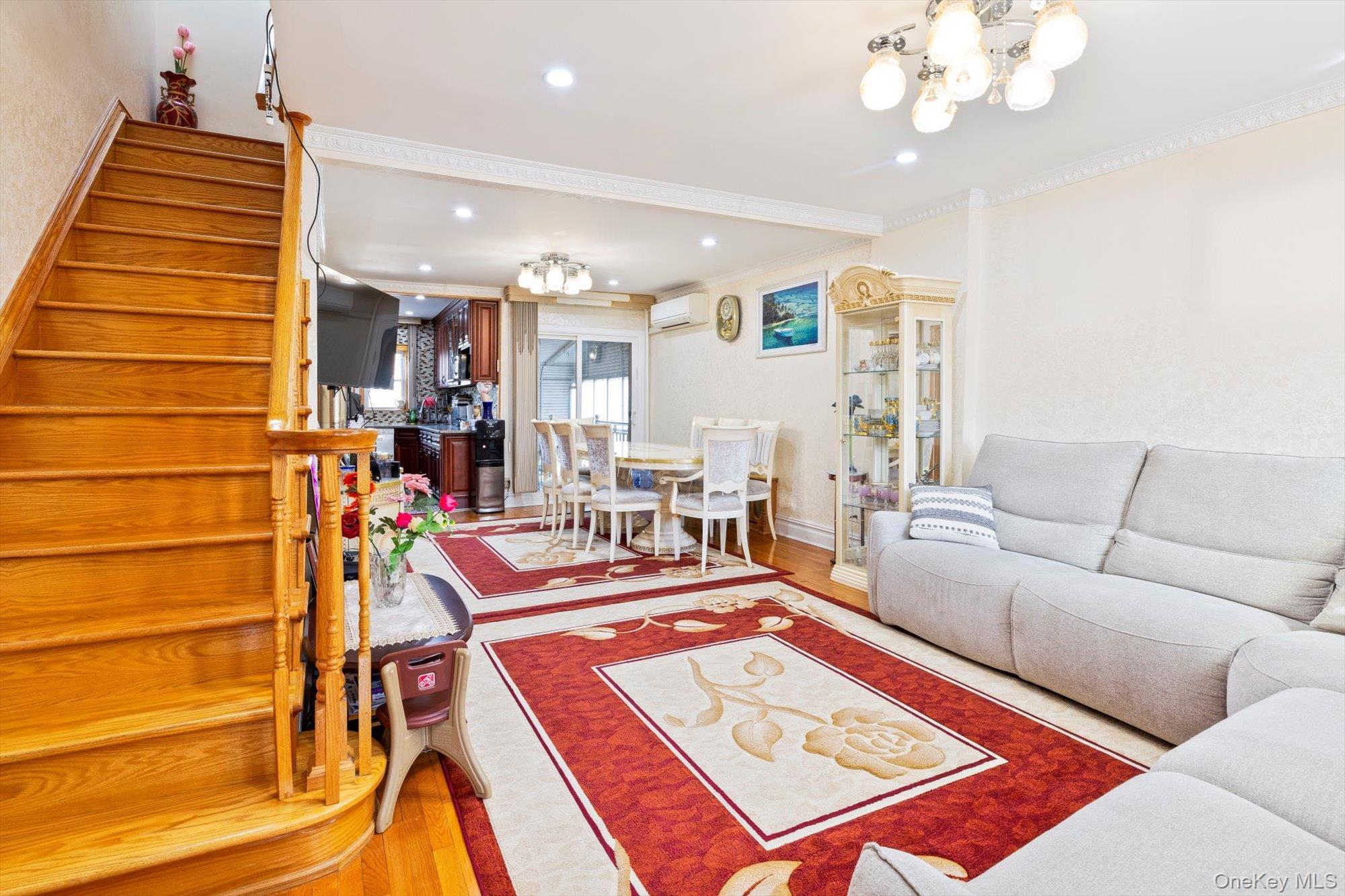 Single Family Hoover  Queens, NY 11435, MLS-934159-2