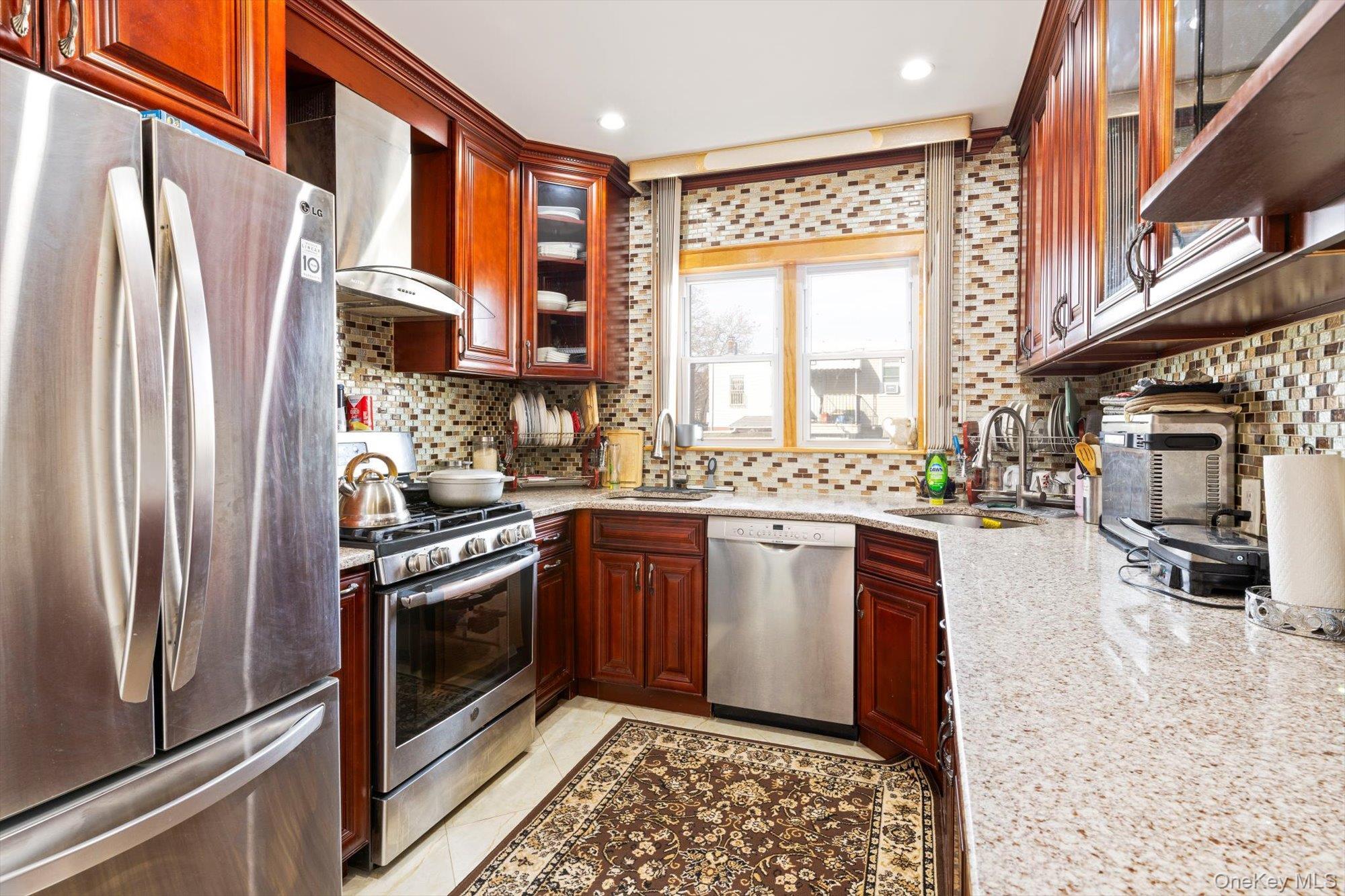 Single Family Hoover  Queens, NY 11435, MLS-934159-3