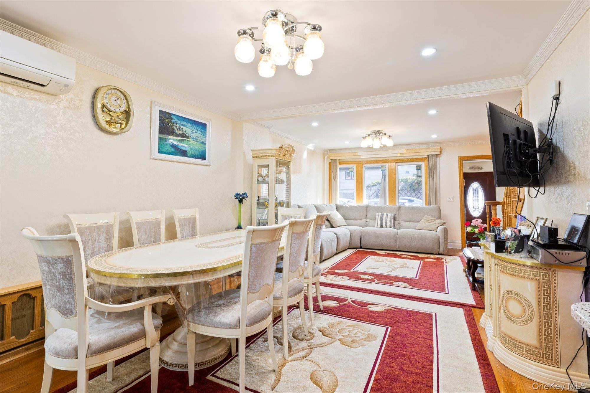 Single Family Hoover  Queens, NY 11435, MLS-934159-4