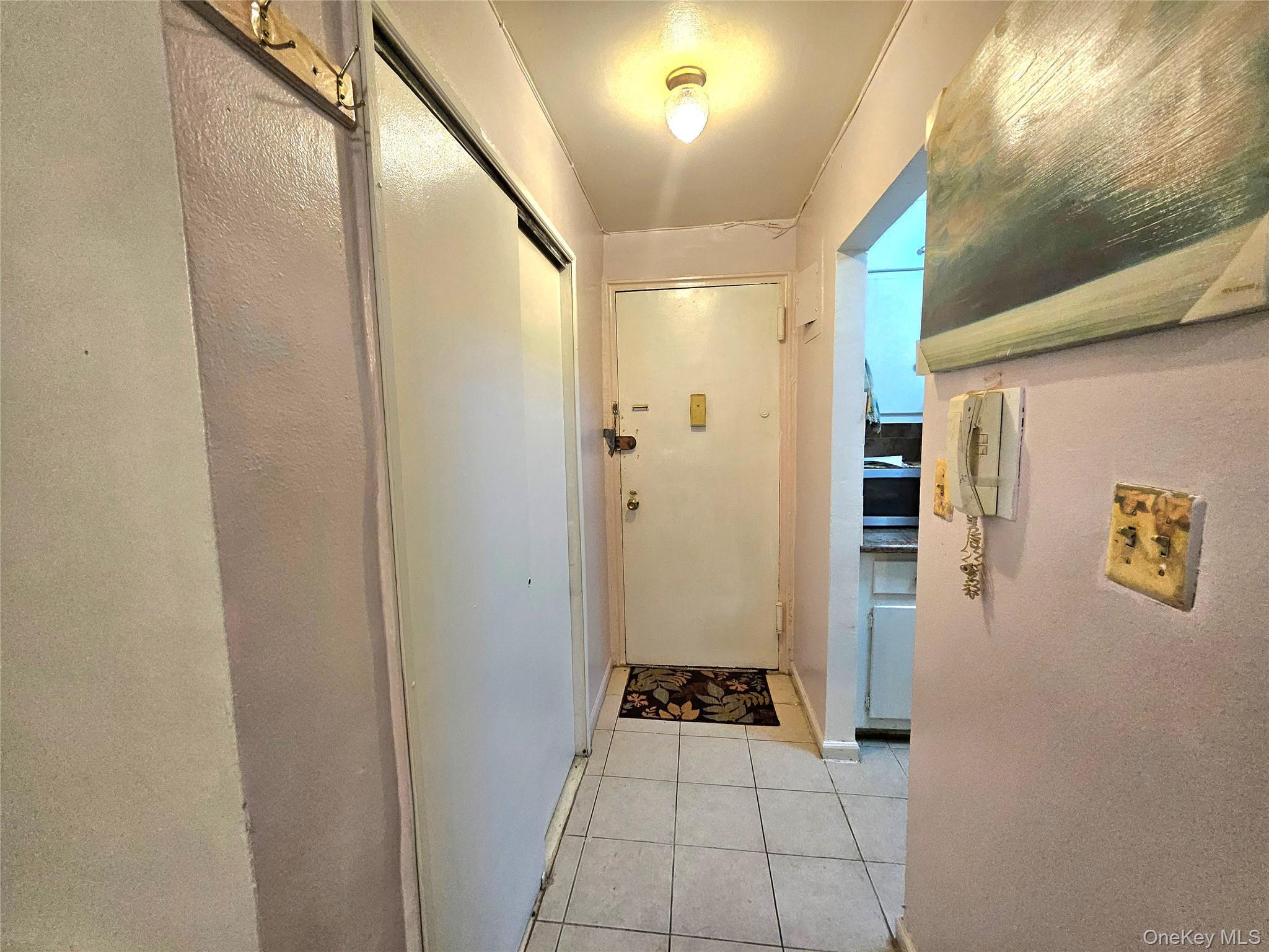 Coop 173 Street  Queens, NY 11432, MLS-934183-6