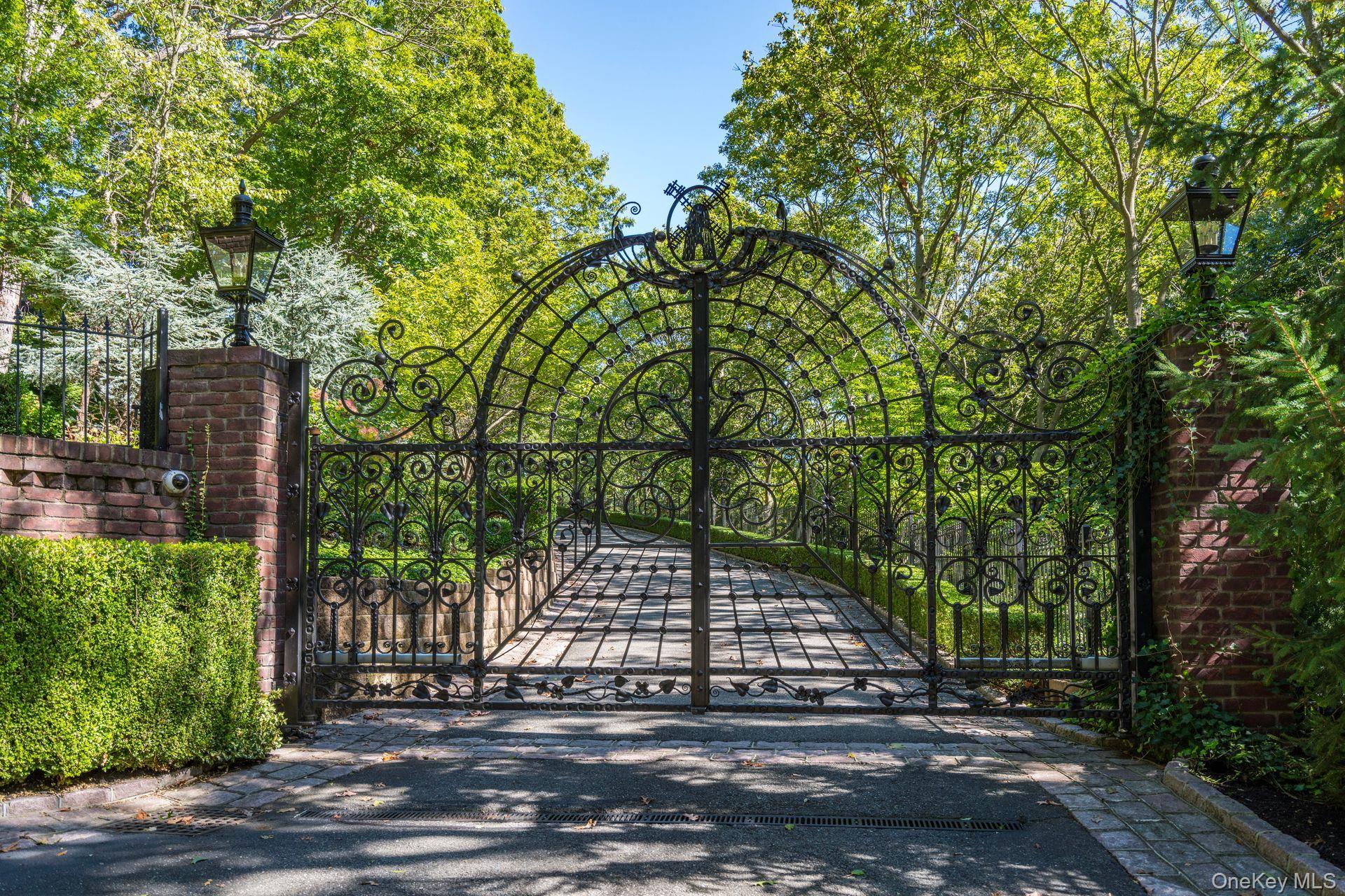 Single Family Gwynne Suffolk County, NY 11747, MLS-934191-2