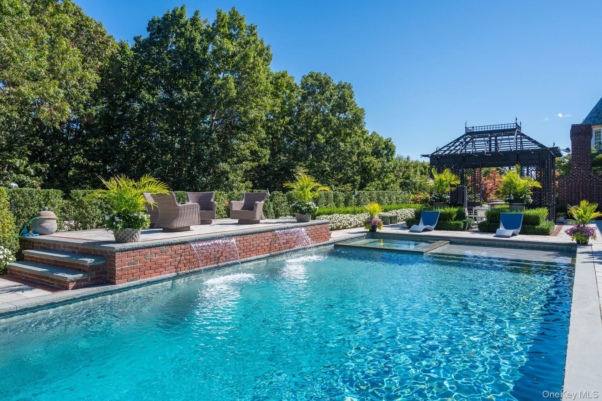 Single Family Gwynne Suffolk County, NY 11747, MLS-934191-42