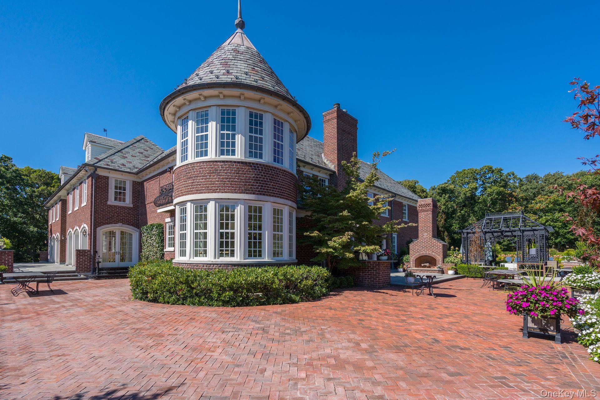 Single Family Gwynne Suffolk County, NY 11747, MLS-934191-45