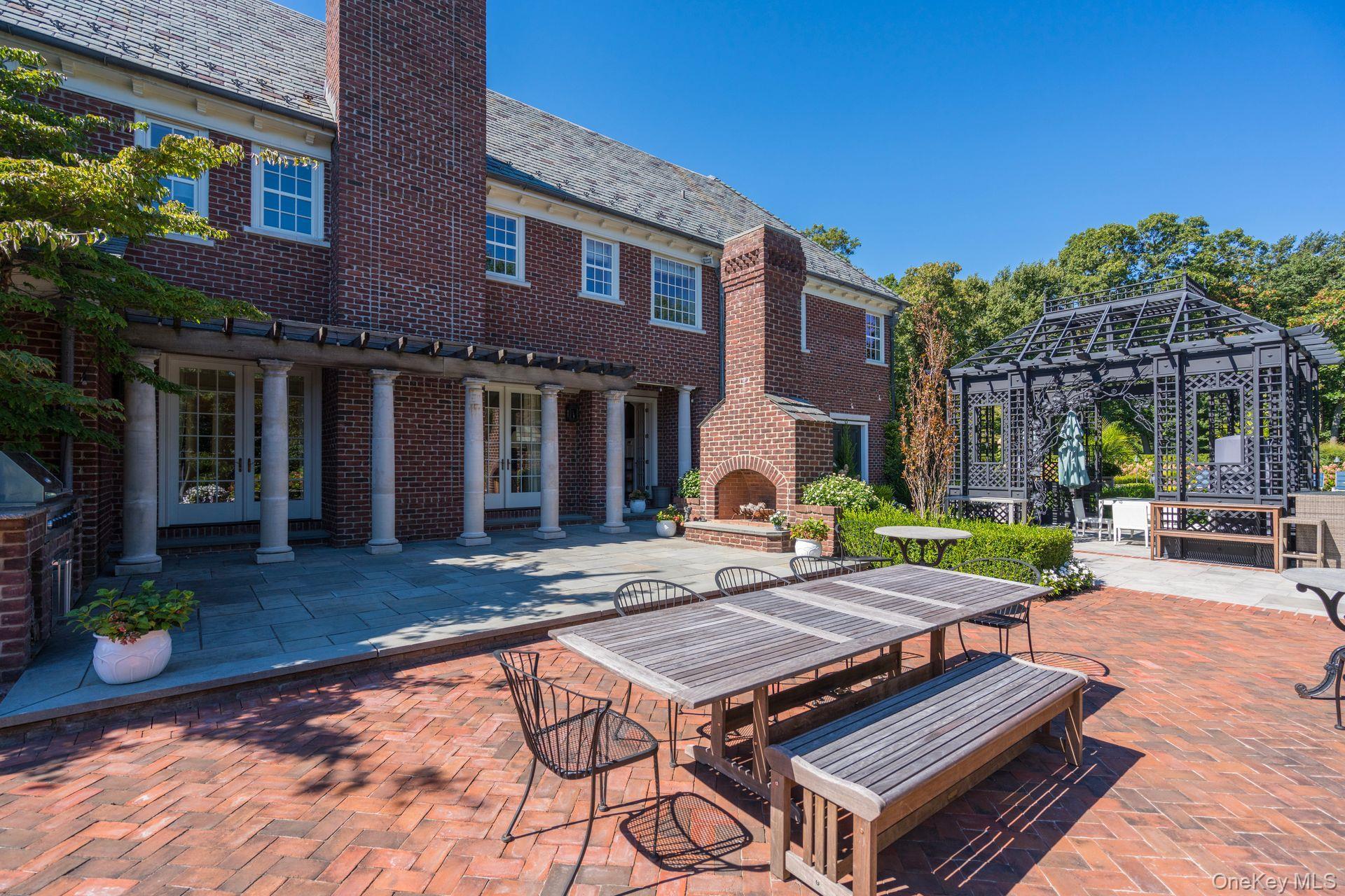 Single Family Gwynne Suffolk County, NY 11747, MLS-934191-46