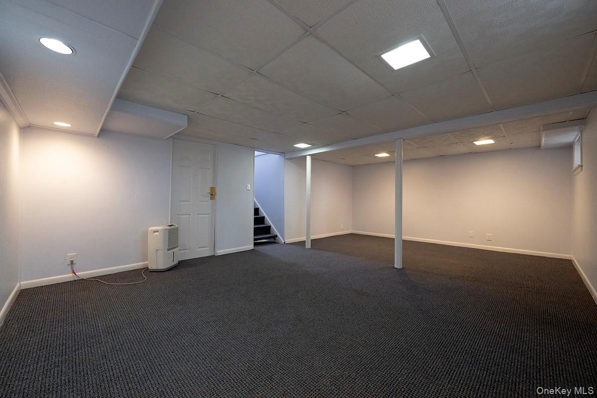 Single Family Windsor  Nassau County, NY 11572, MLS-934210-17