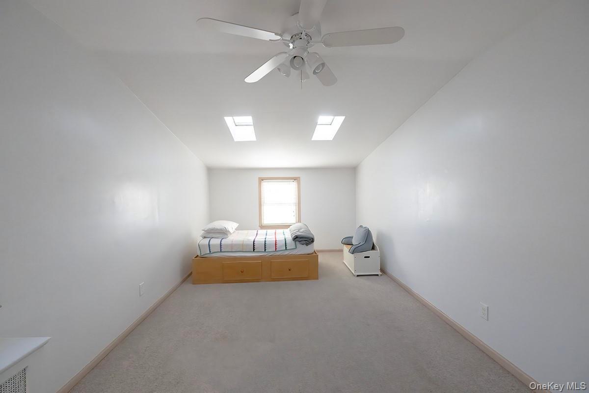 Single Family Windsor  Nassau County, NY 11572, MLS-934210-24