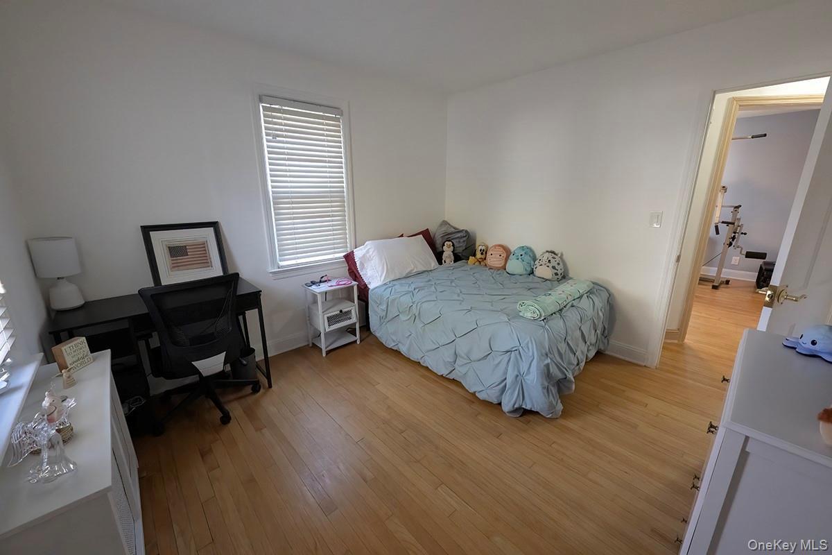 Single Family Windsor  Nassau County, NY 11572, MLS-934210-5