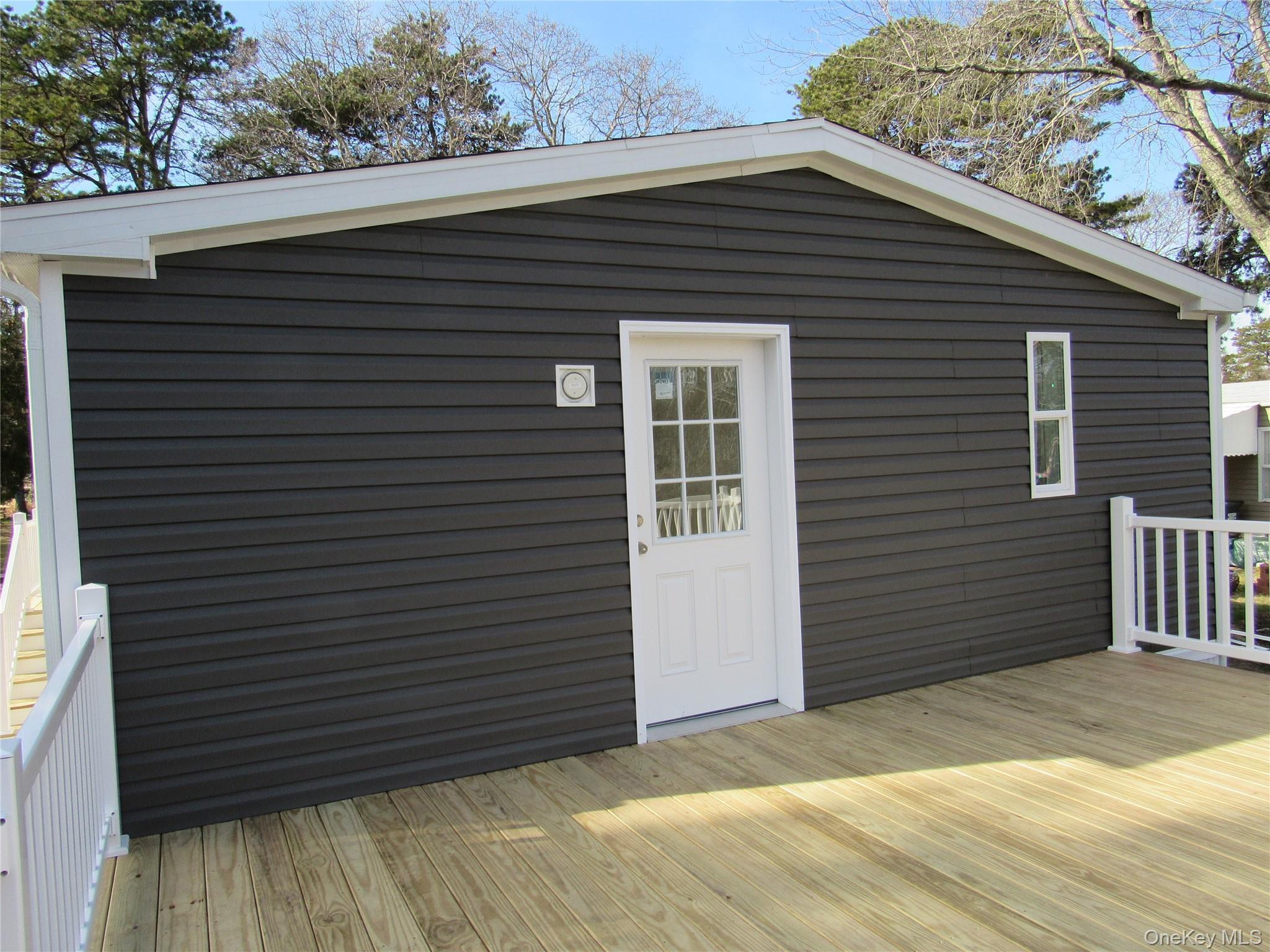 Single Family Riverleigh  Suffolk County, NY 11901, MLS-934302-5