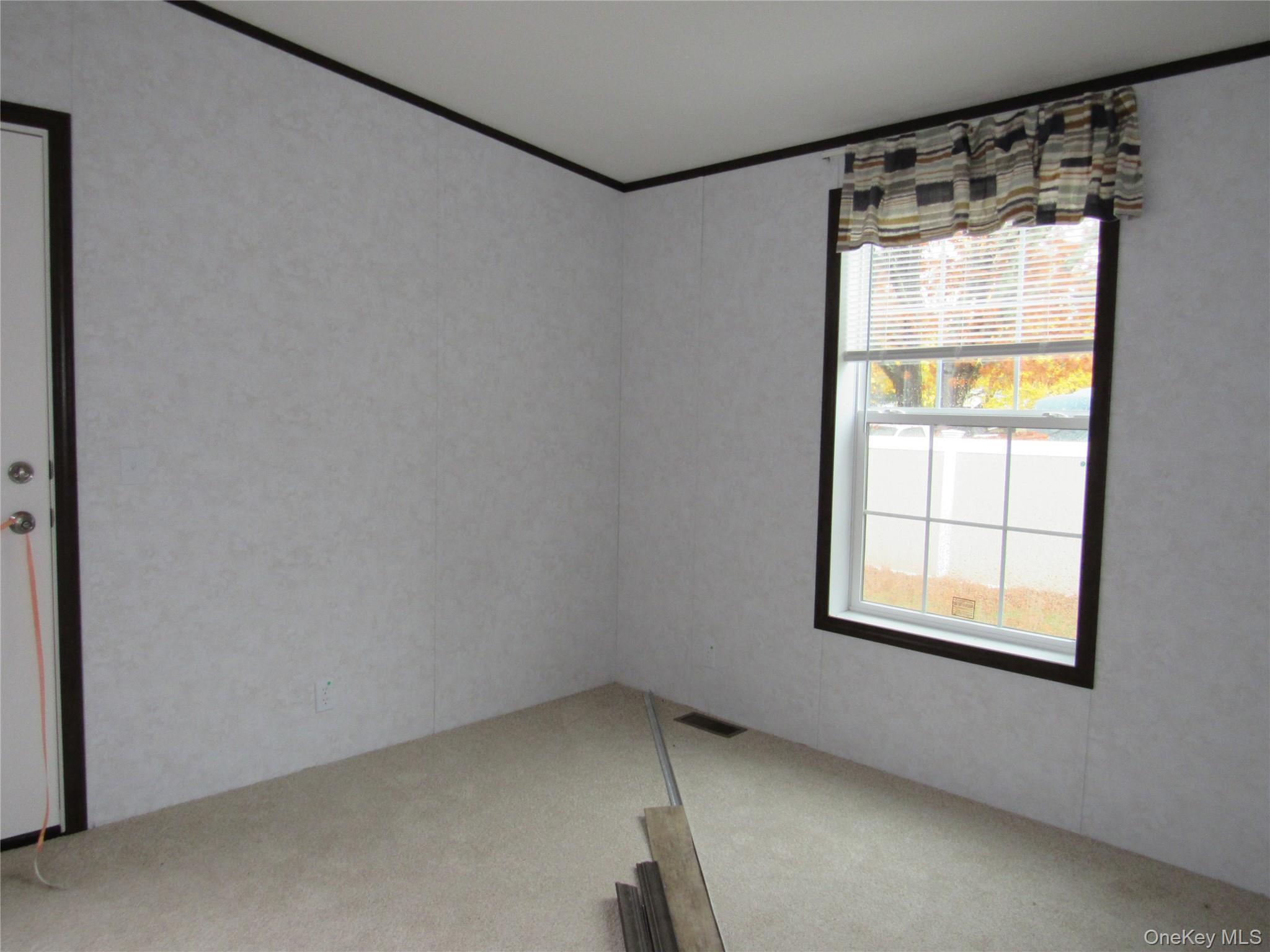 Single Family Riverleigh  Suffolk County, NY 11901, MLS-934302-9