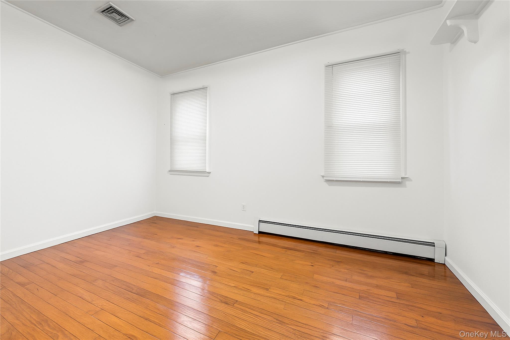 Single Family Cryders Queens, NY 11357, MLS-934310-10