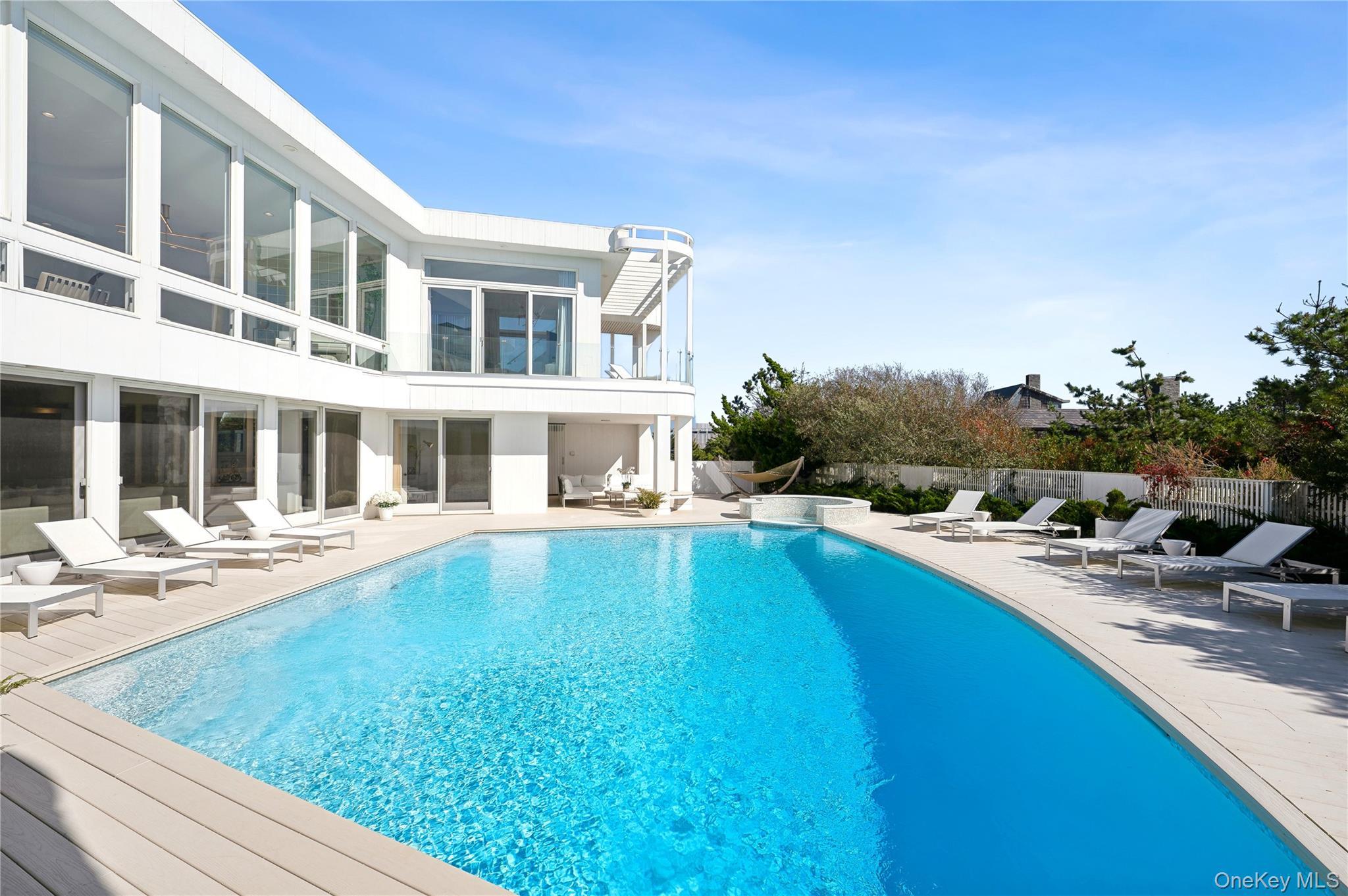 Single Family Mitchell Dunes Suffolk County, NY 11930, MLS-934317-16