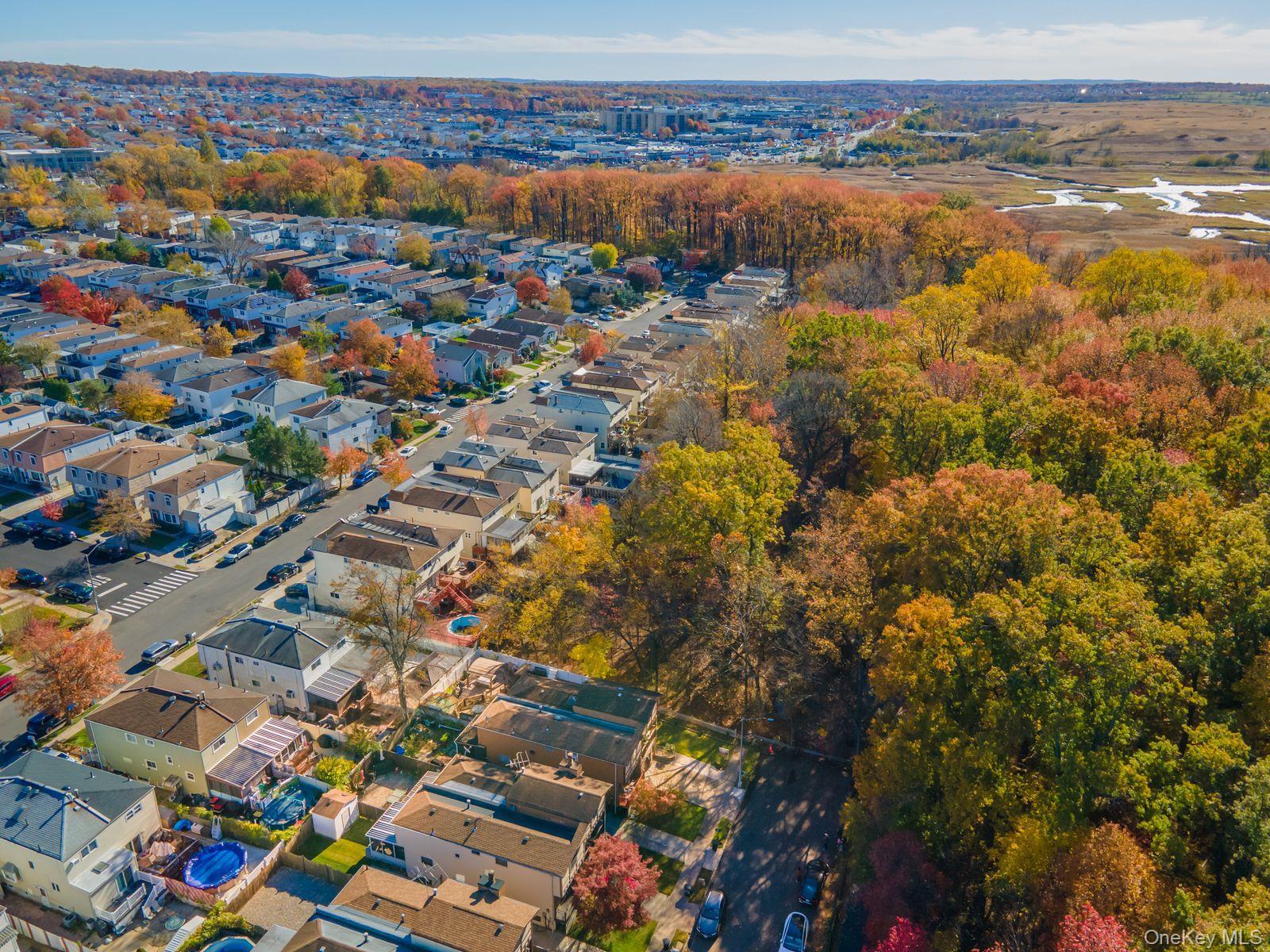 Single Family Park Staten Island, NY 10314, MLS-934321-34