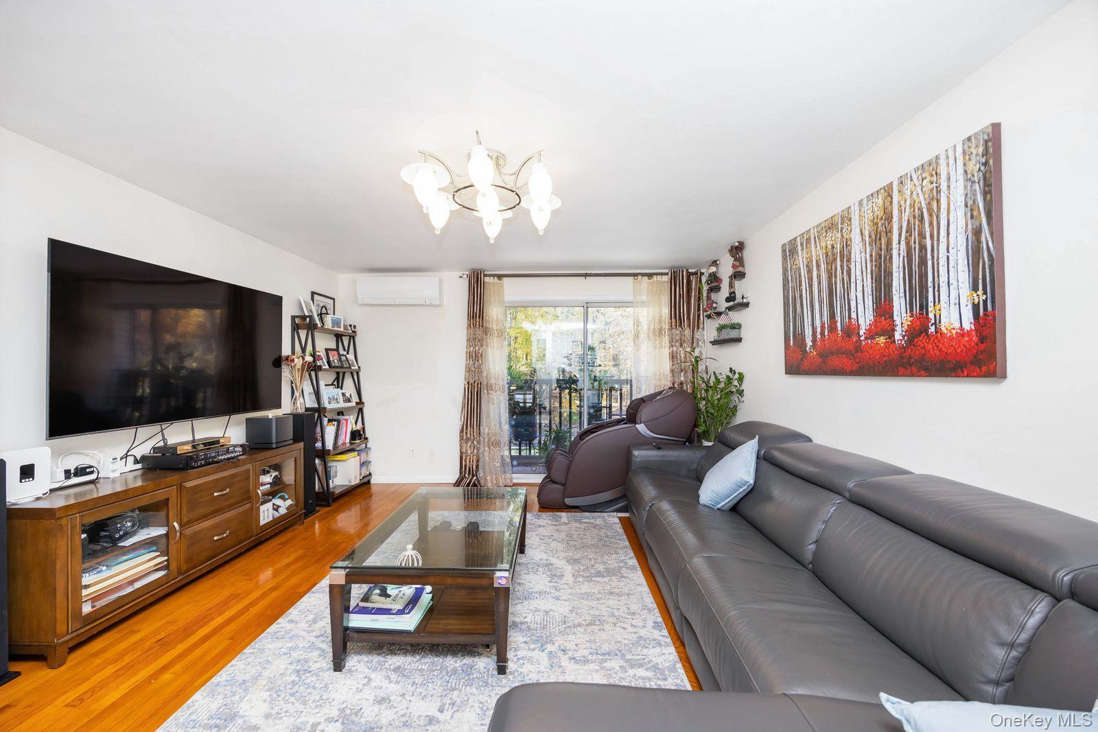 Single Family Park Staten Island, NY 10314, MLS-934321-36