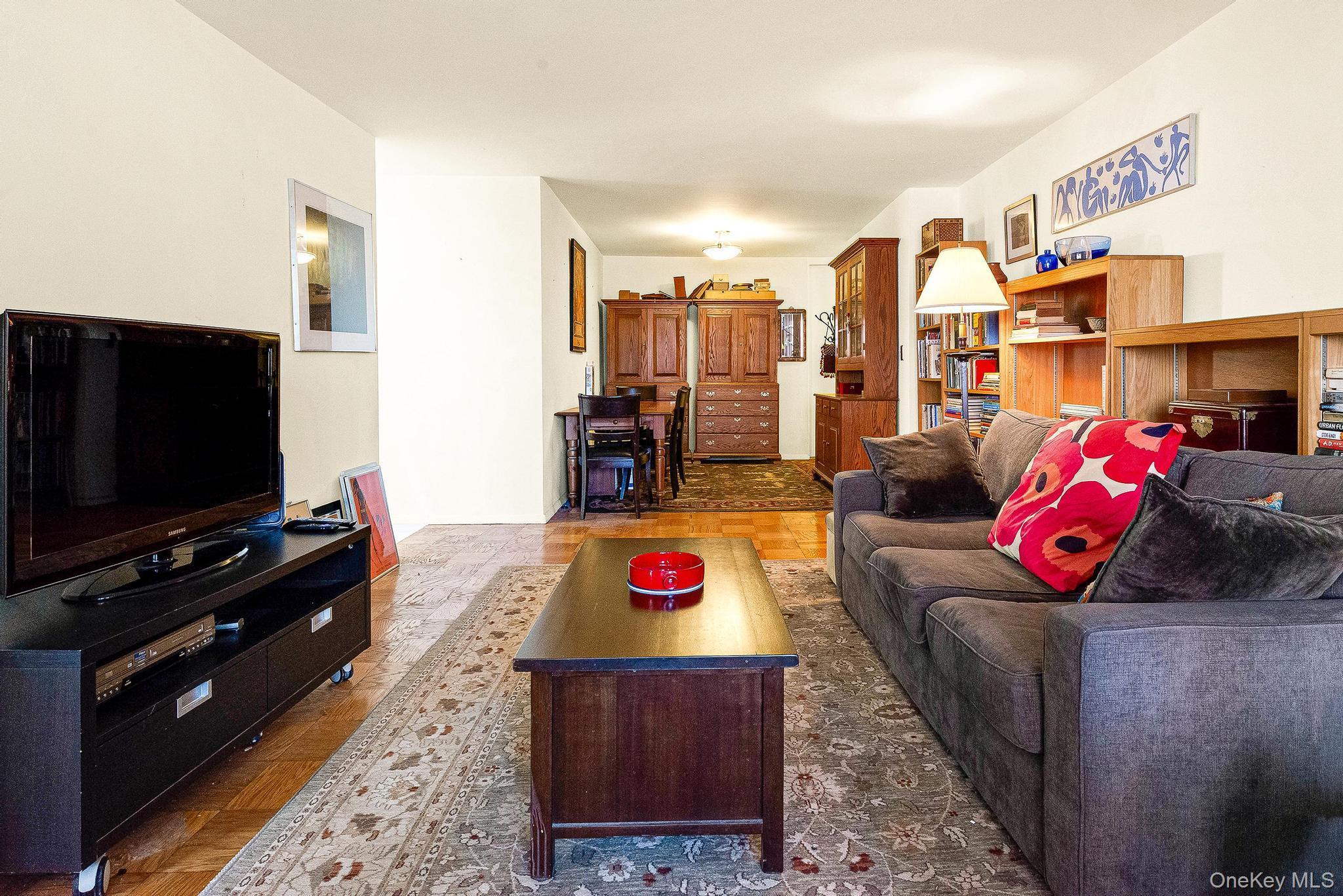 Condo Yellowstone  Queens, NY 11375, MLS-934334-6