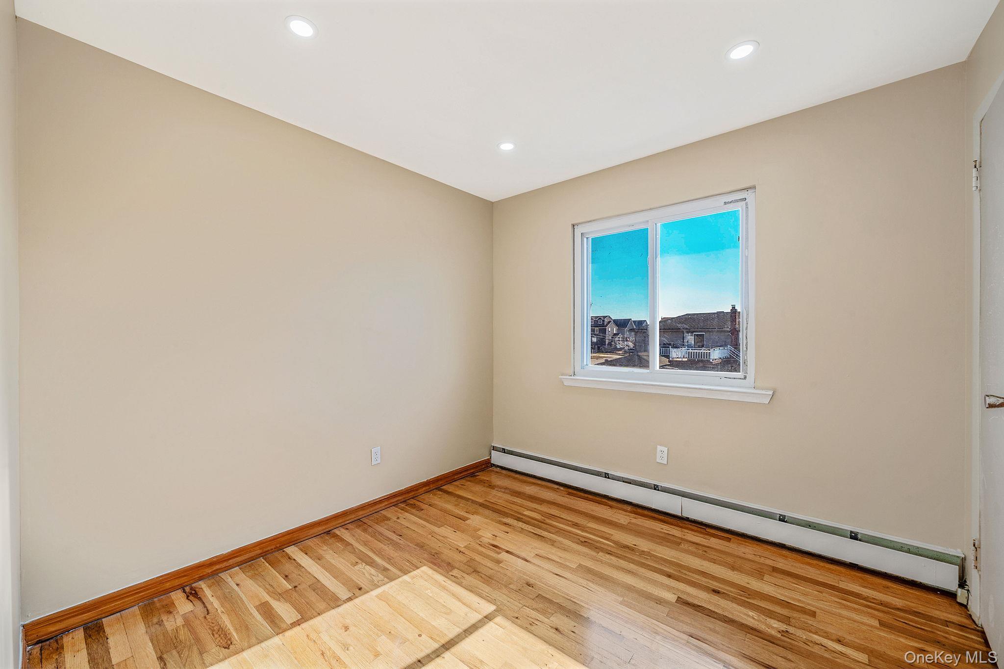 Single Family Bay Place  Suffolk County, NY 11757, MLS-934396-11