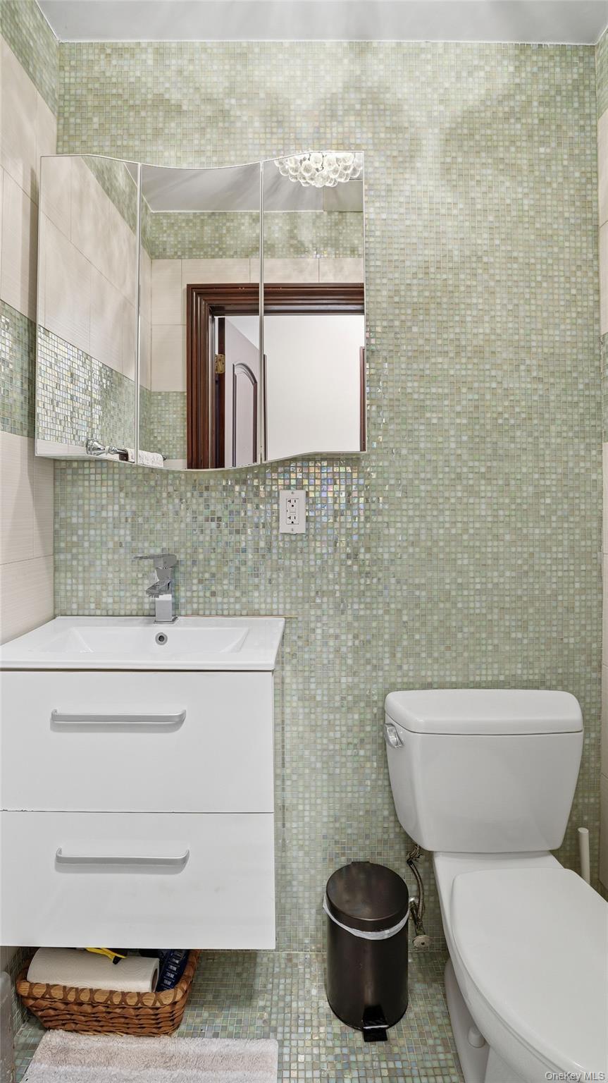 Condo Nostrand  Brooklyn, NY 11235, MLS-934420-34