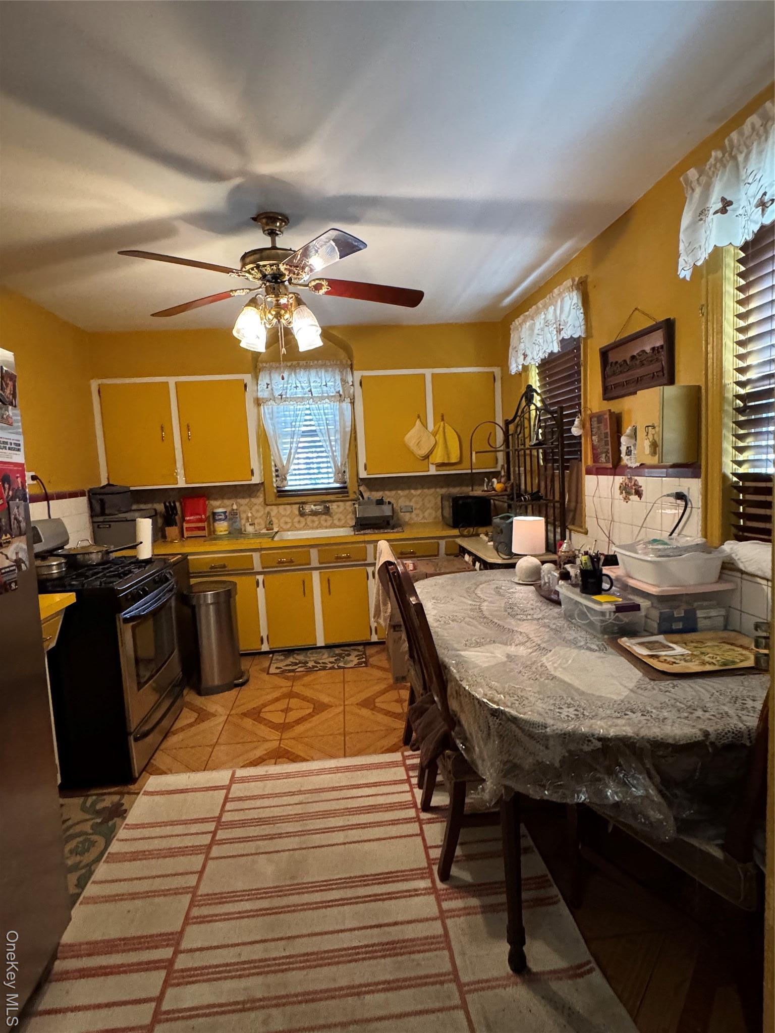 Single Family 222nd Bronx, NY 10469, MLS-934467-24