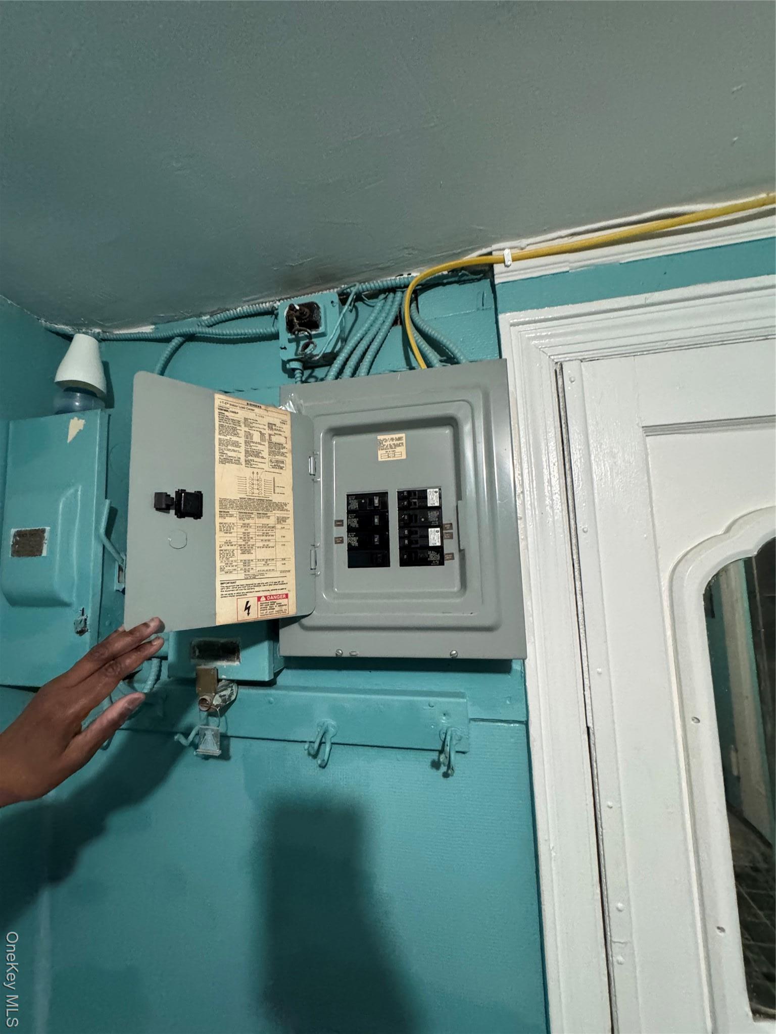 Single Family 222nd Bronx, NY 10469, MLS-934467-32