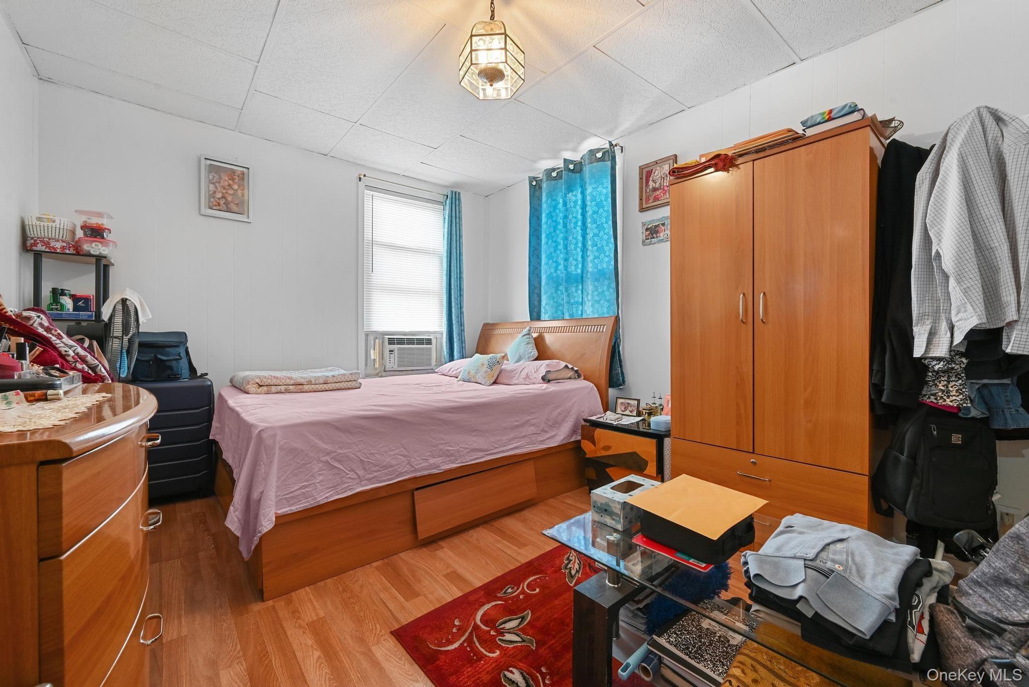 Single Family 76  Queens, NY 11421, MLS-934474-19