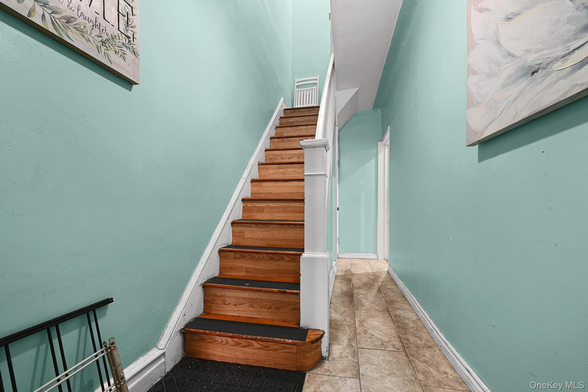 Single Family 76  Queens, NY 11421, MLS-934474-22