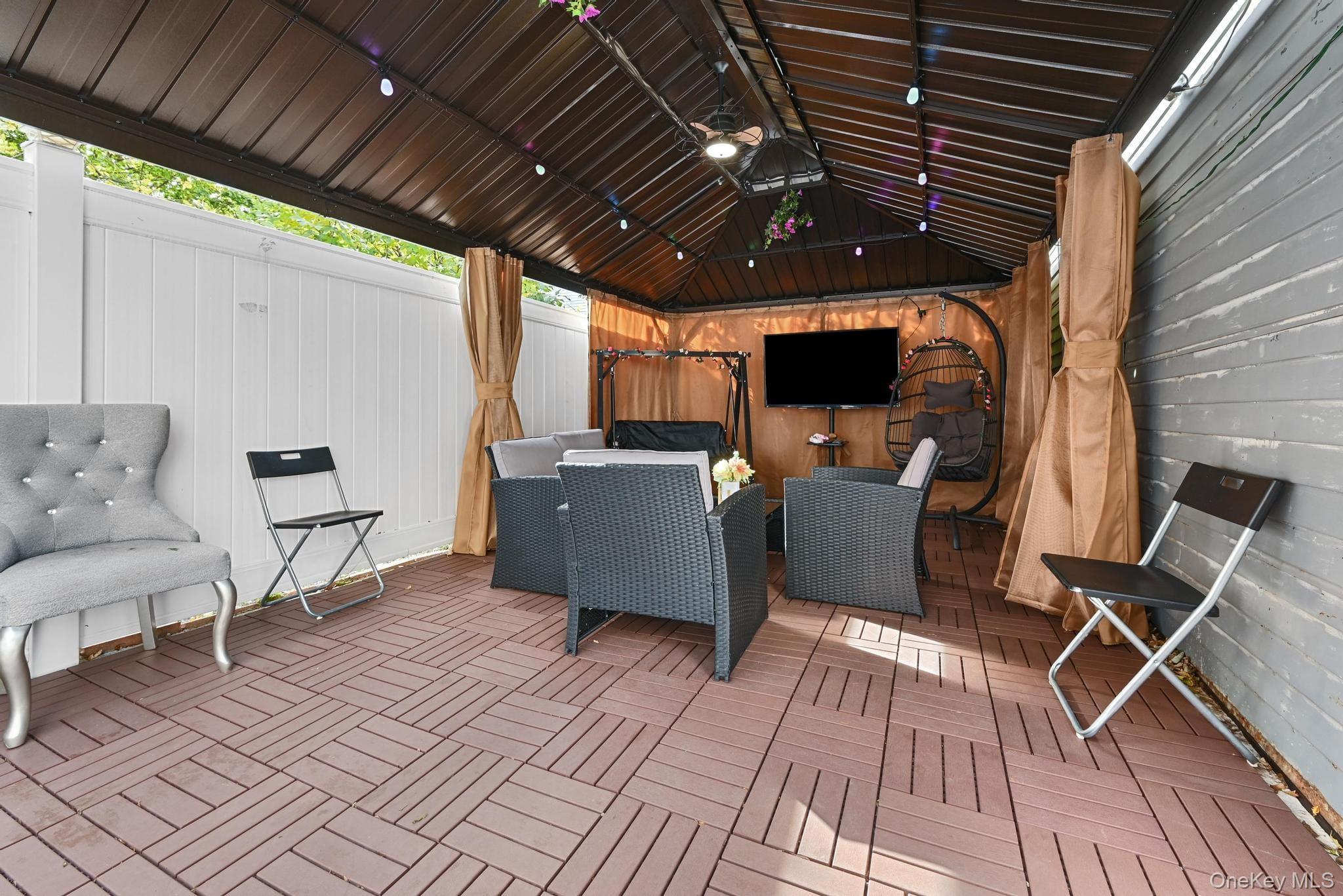 Single Family 76  Queens, NY 11421, MLS-934474-26