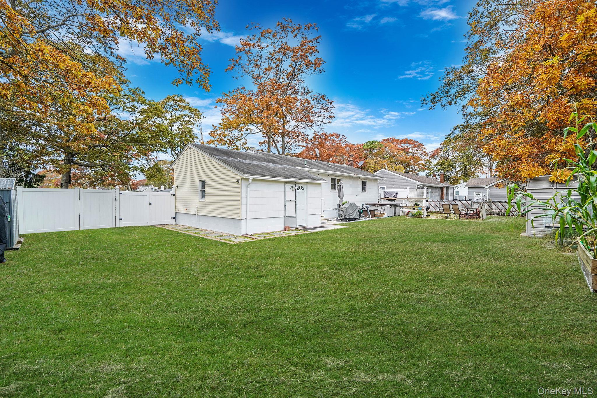 Single Family Jefferson  Suffolk County, NY 11951, MLS-934477-20