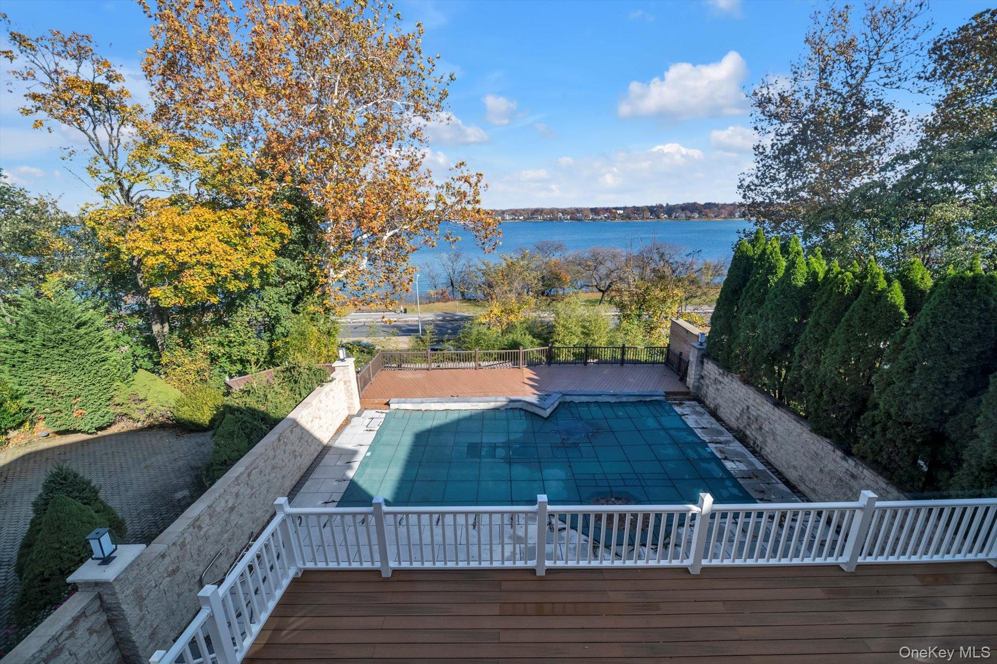 Single Family 218th  Queens, NY 11360, MLS-934534-34