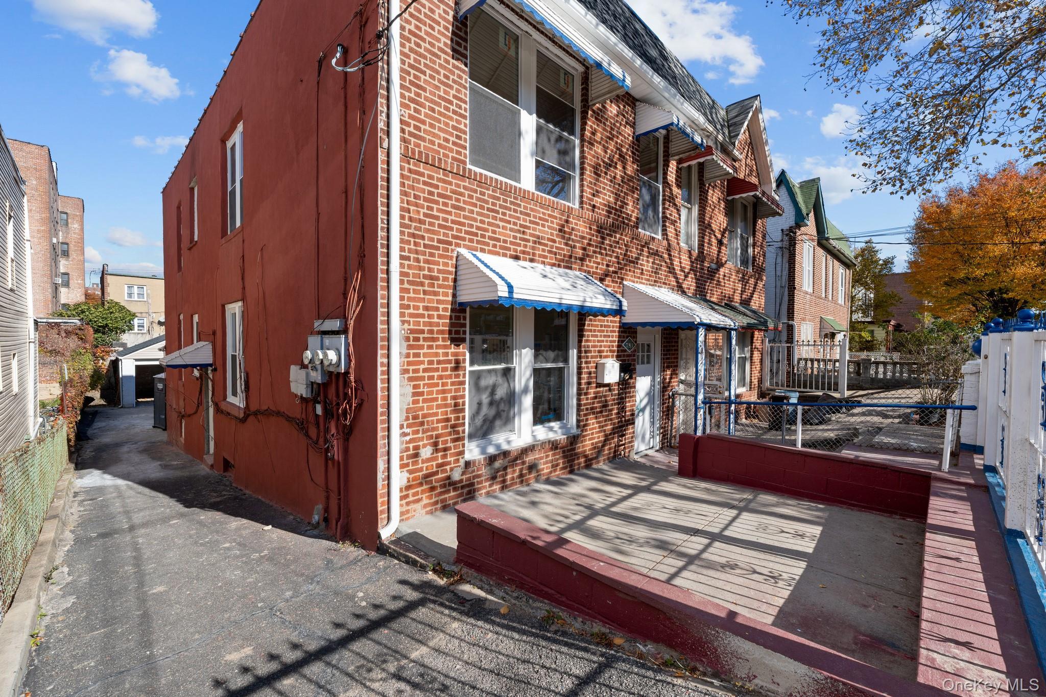 Single Family 227th Bronx, NY 10466, MLS-934547-21