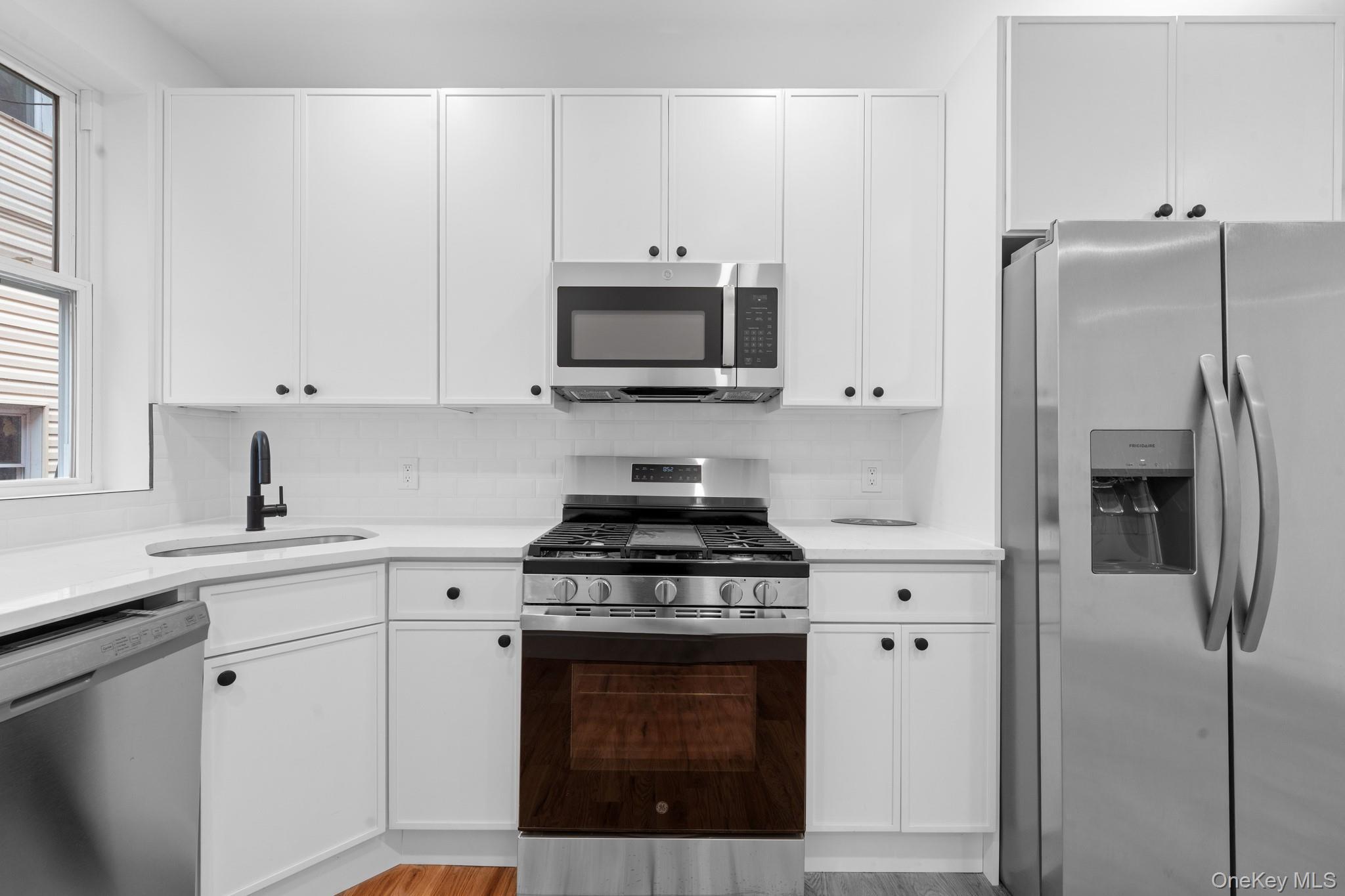 Single Family 227th Bronx, NY 10466, MLS-934547-3