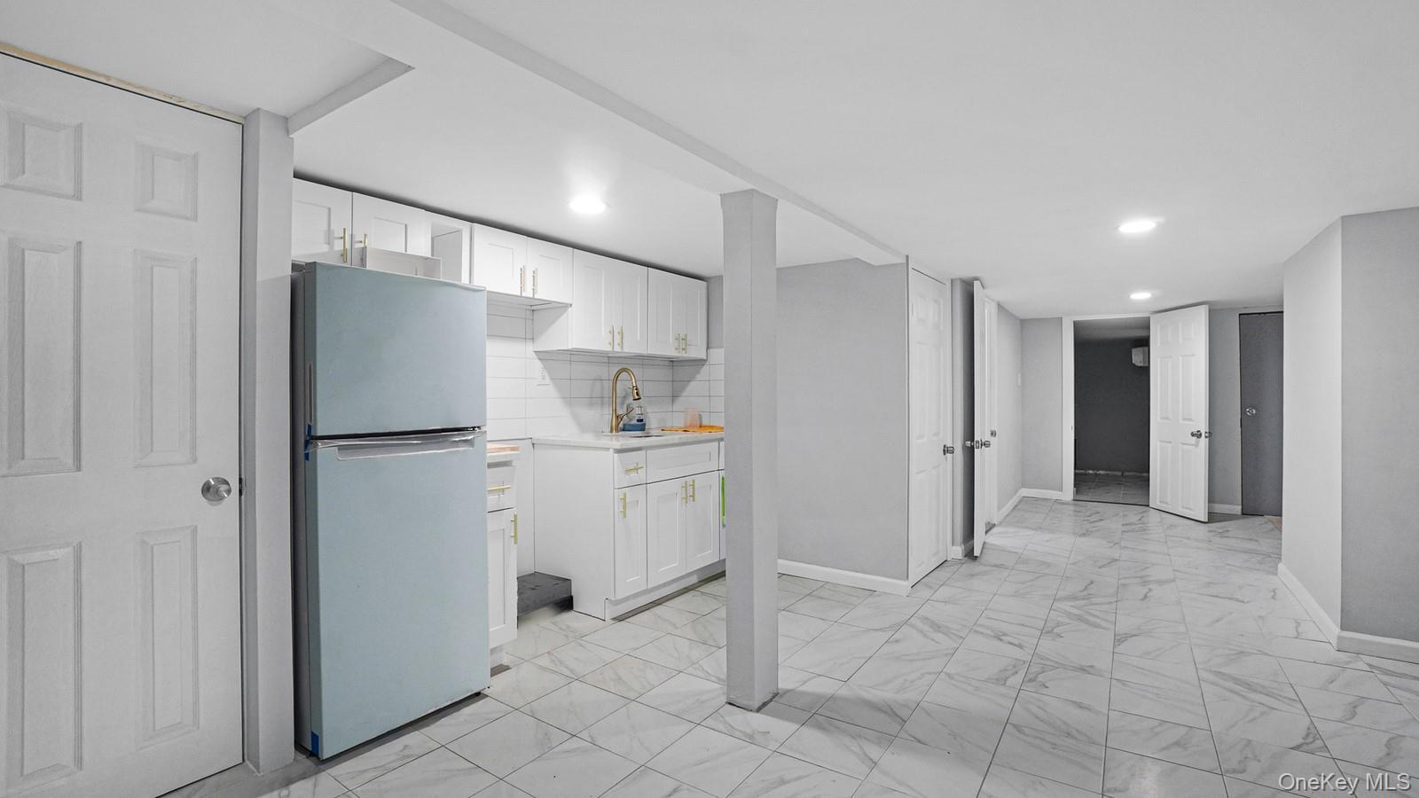 Single Family Rhinelander  Bronx, NY 10462, MLS-934553-19