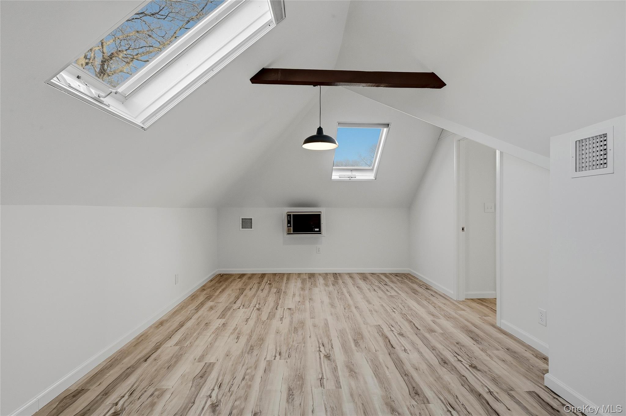 Single Family Sunflower Suffolk County, NY 11749, MLS-934577-26