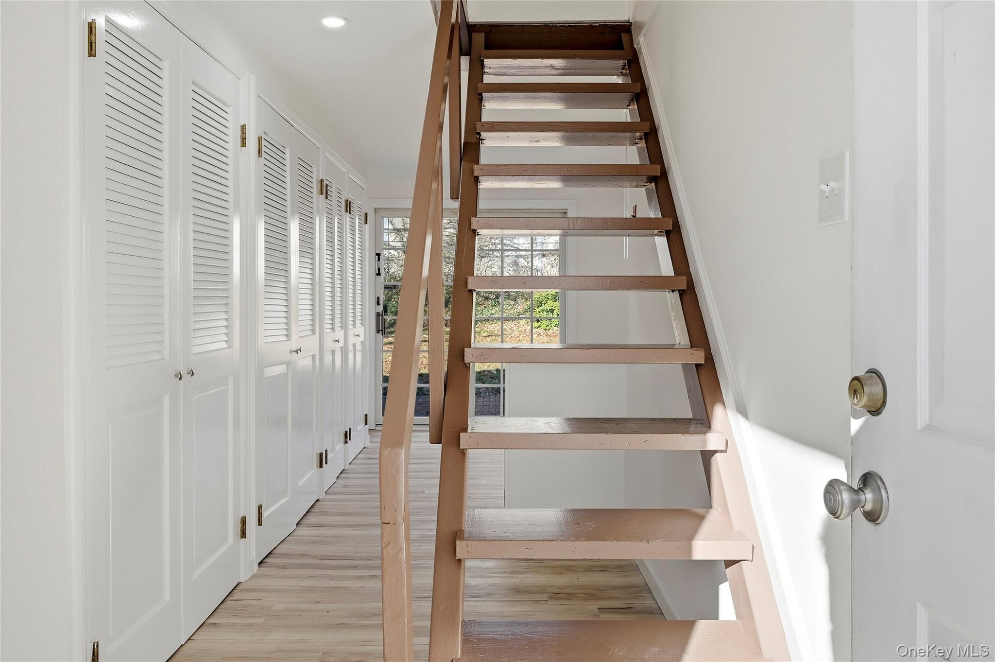 Single Family Sunflower Suffolk County, NY 11749, MLS-934577-5