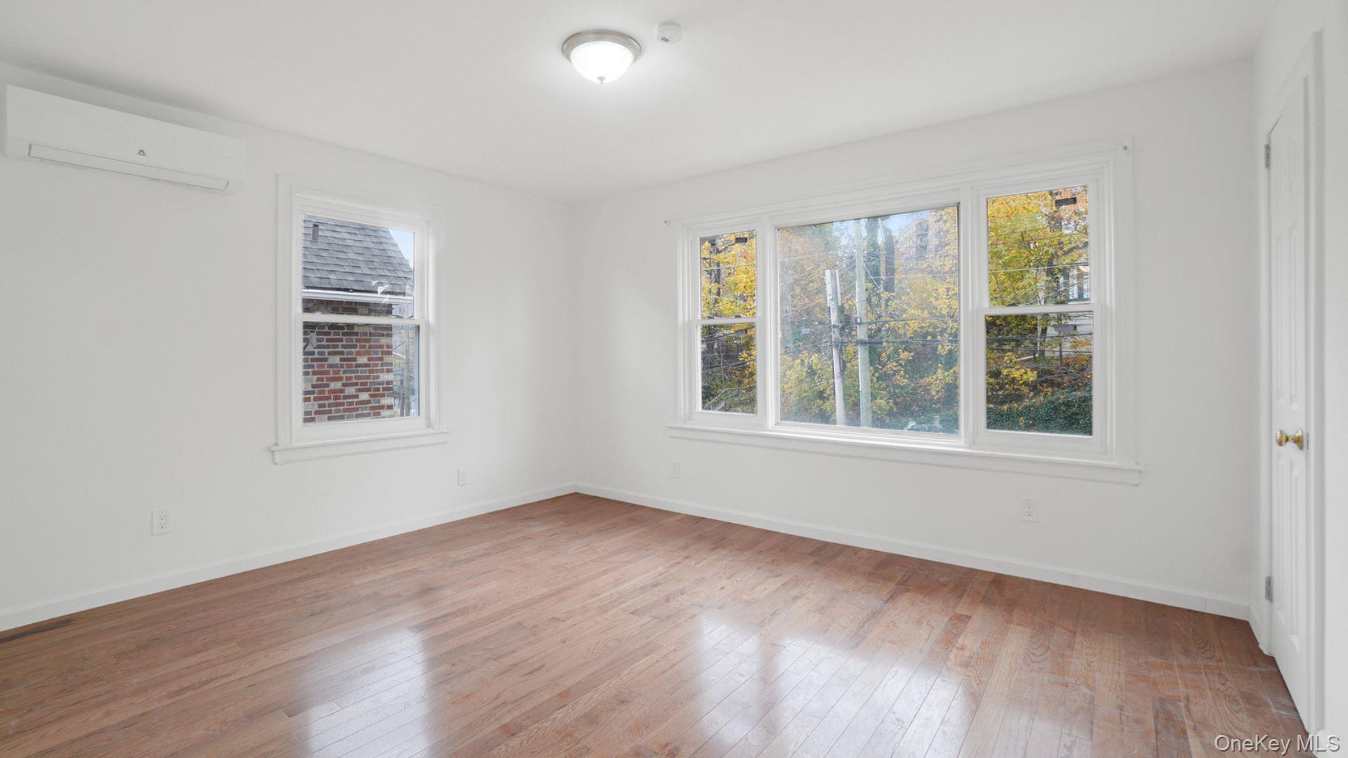 Single Family Sylvan  Bronx, NY 10471, MLS-934609-13