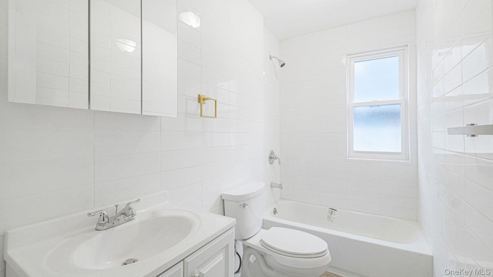 Single Family Sylvan  Bronx, NY 10471, MLS-934609-20