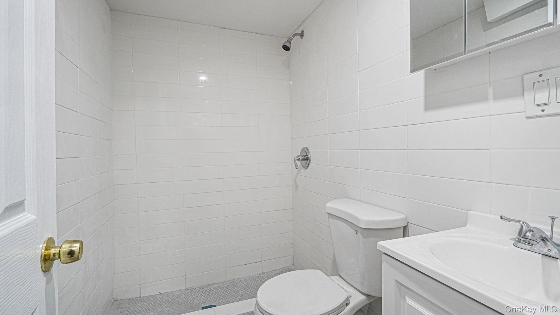 Single Family Sylvan  Bronx, NY 10471, MLS-934609-22