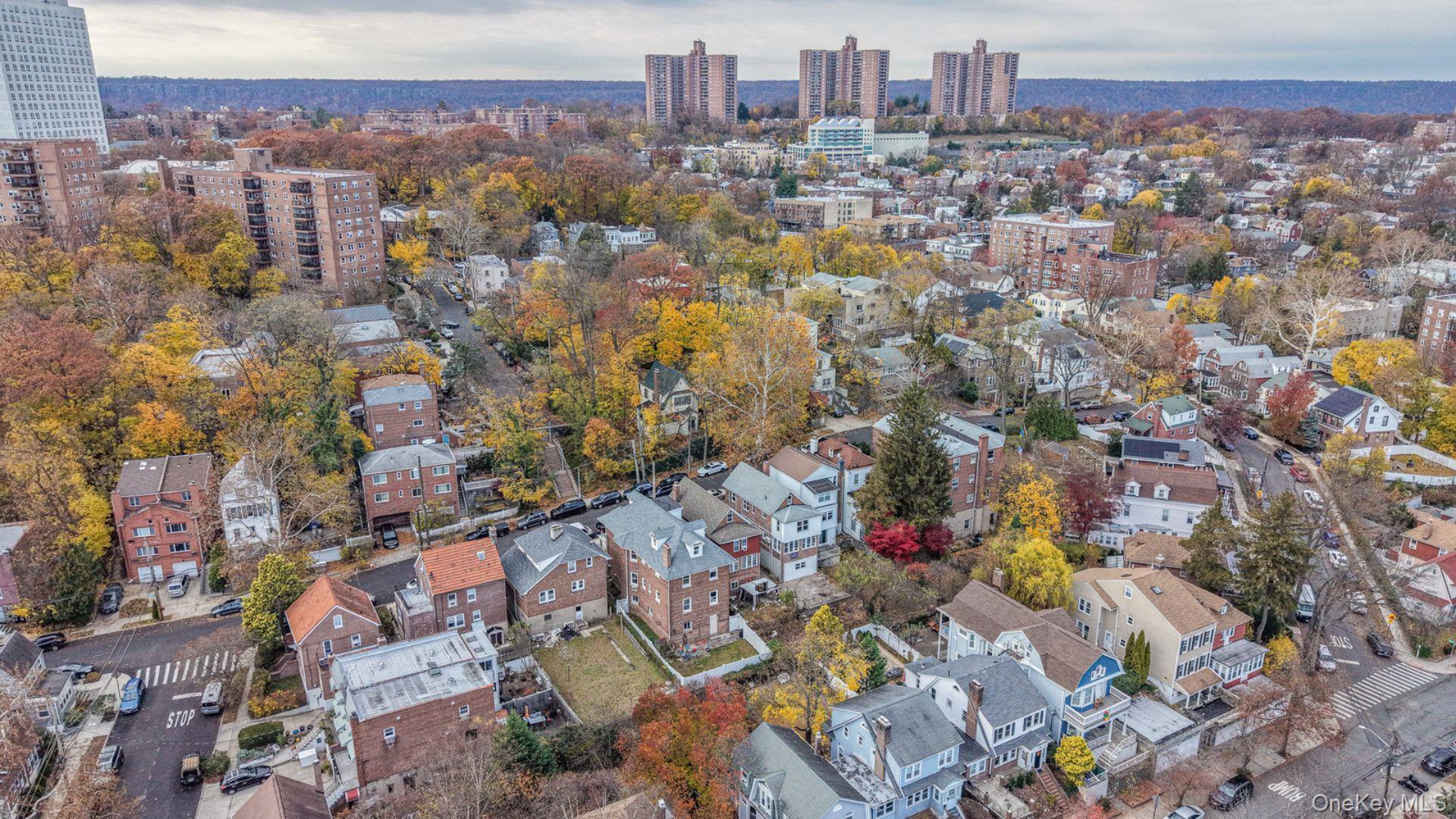 Single Family Sylvan  Bronx, NY 10471, MLS-934609-31