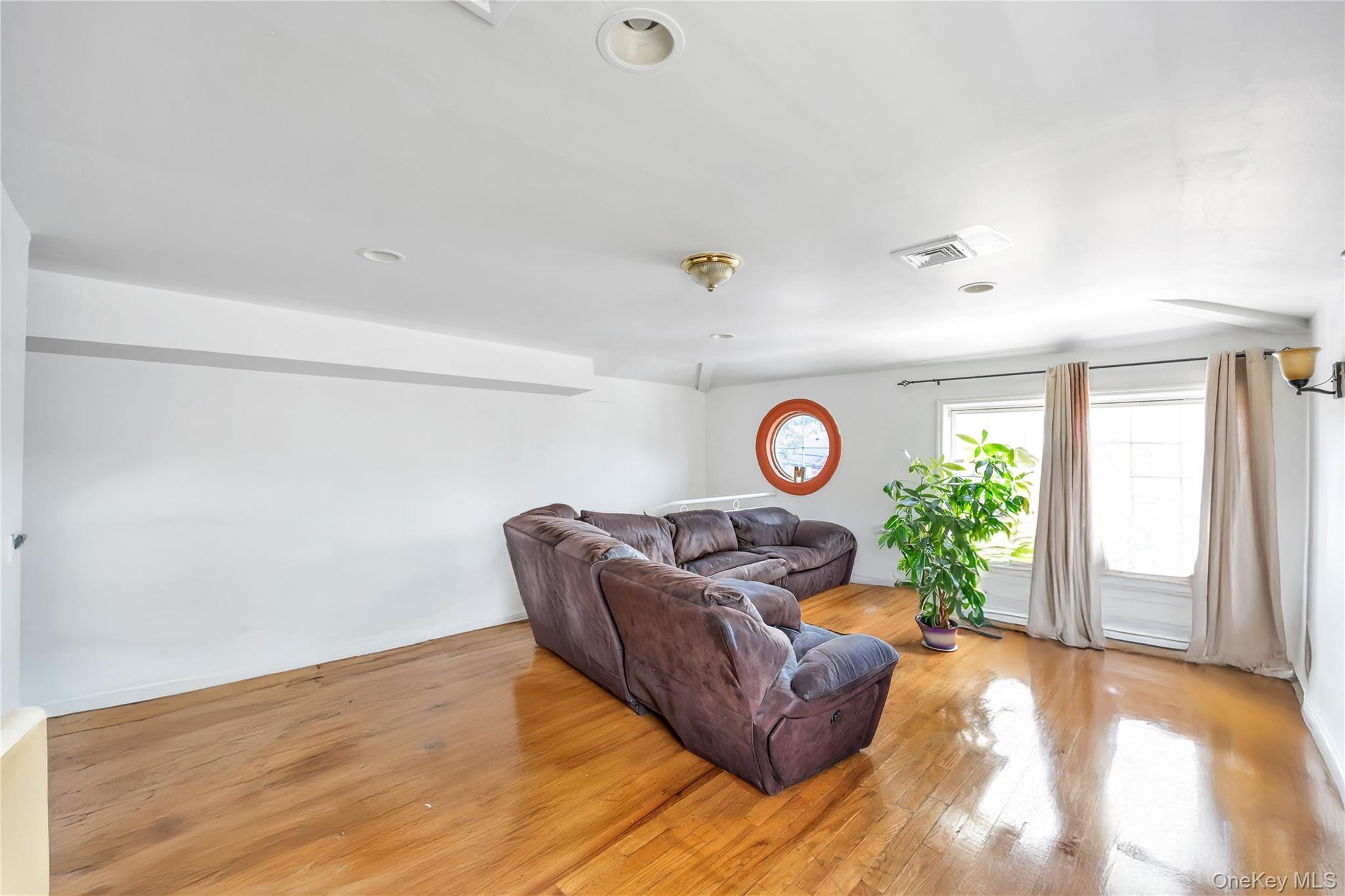 Single Family 119th  Queens, NY 11412, MLS-934618-4