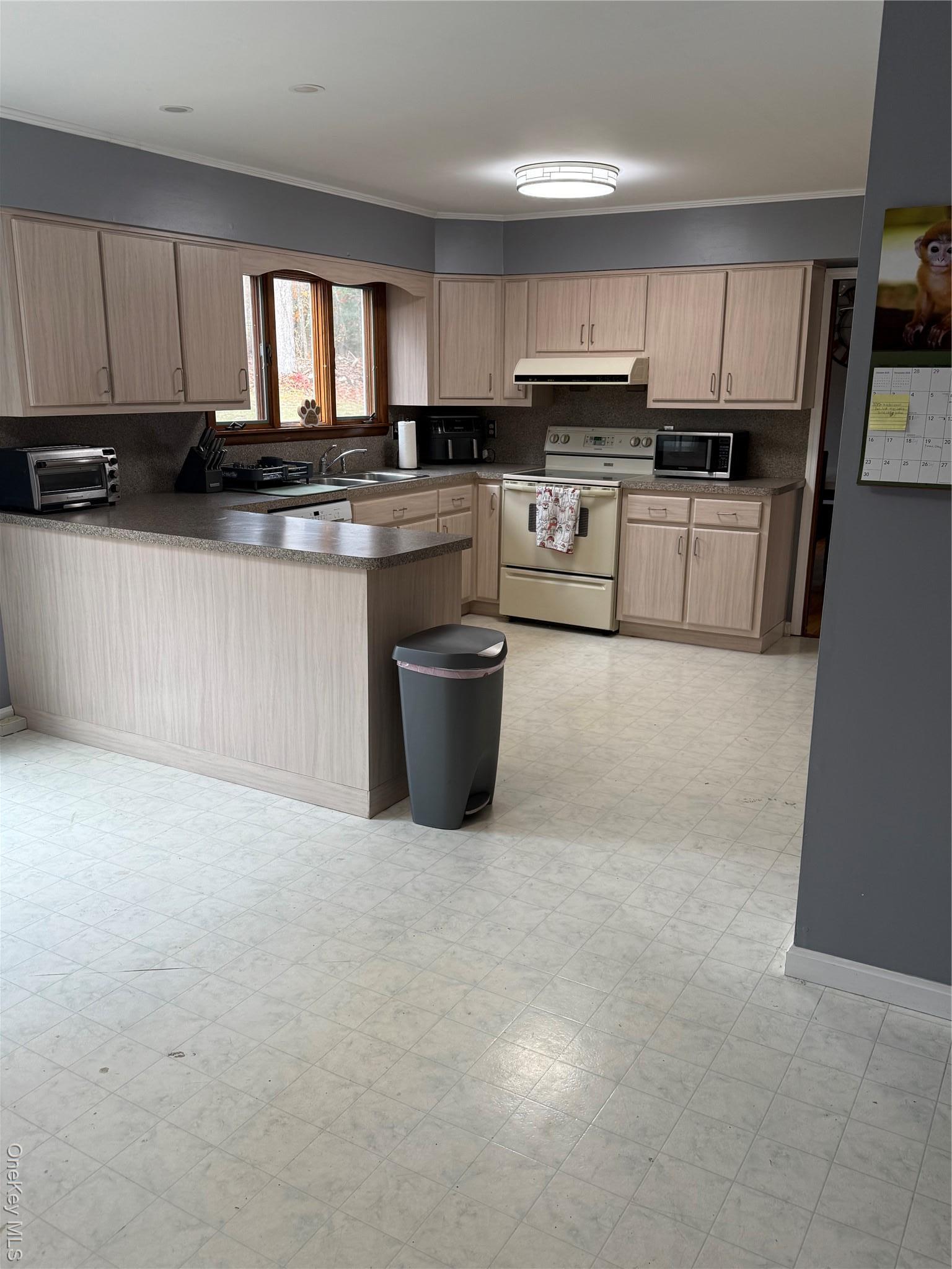 Single Family Square Woods  Dutchess County, NY 12540, MLS-934645-17