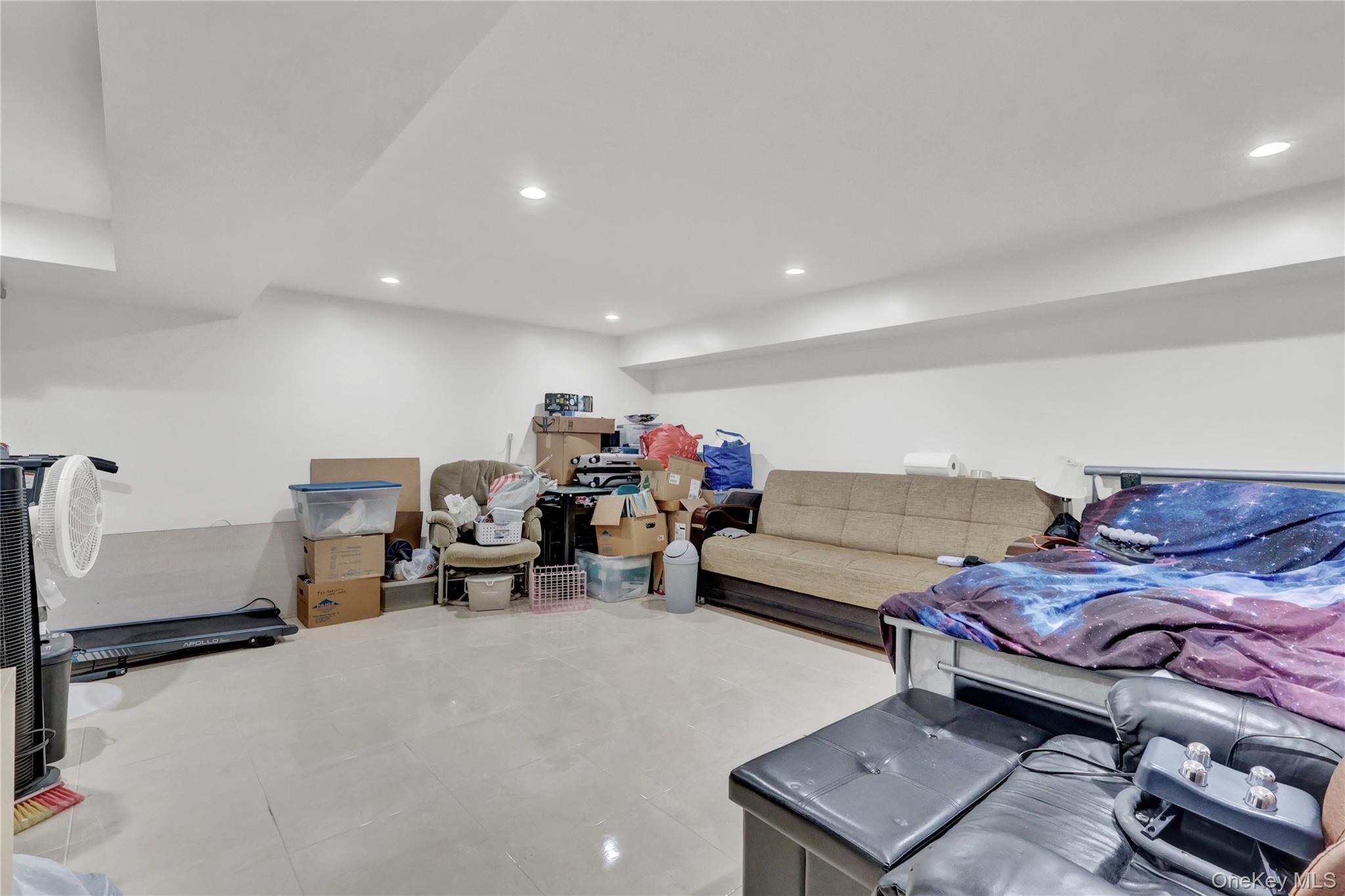 Single Family Commonwealth  Queens, NY 11426, MLS-934651-13