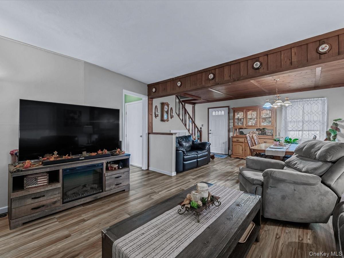 Single Family Jerusalem Nassau County, NY 11756, MLS-934652-7