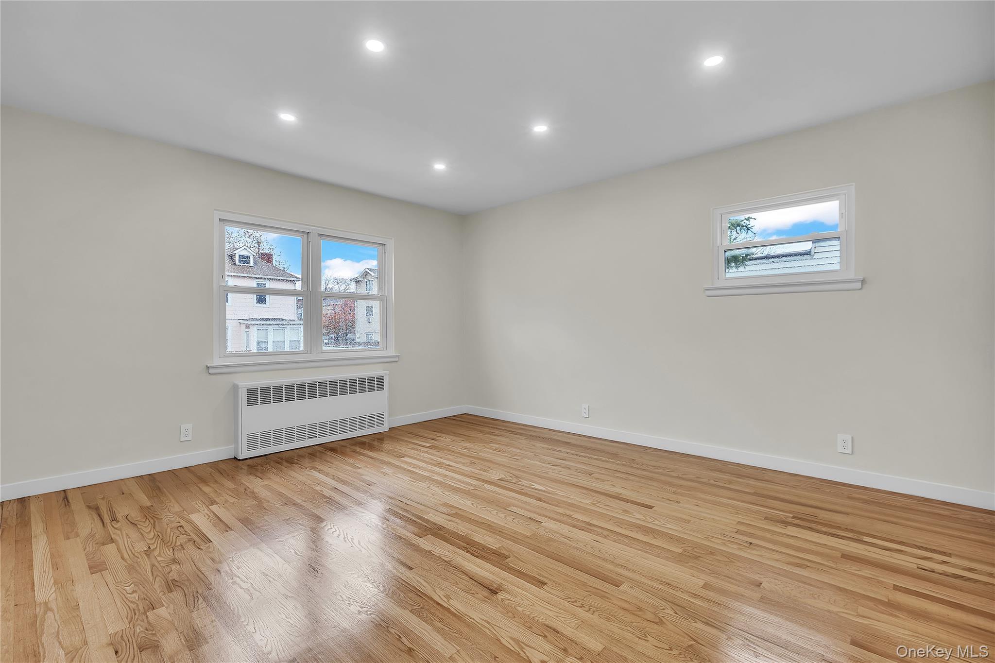 Single Family Tenbroeck Bronx, NY 10469, MLS-934728-12