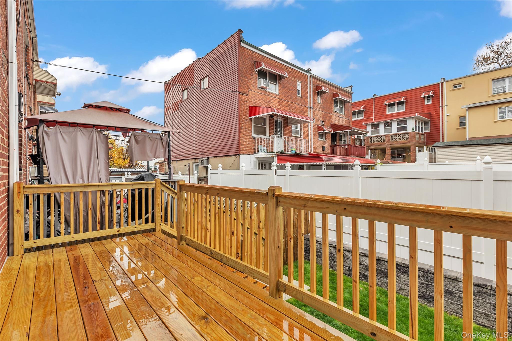 Single Family Tenbroeck Bronx, NY 10469, MLS-934728-15